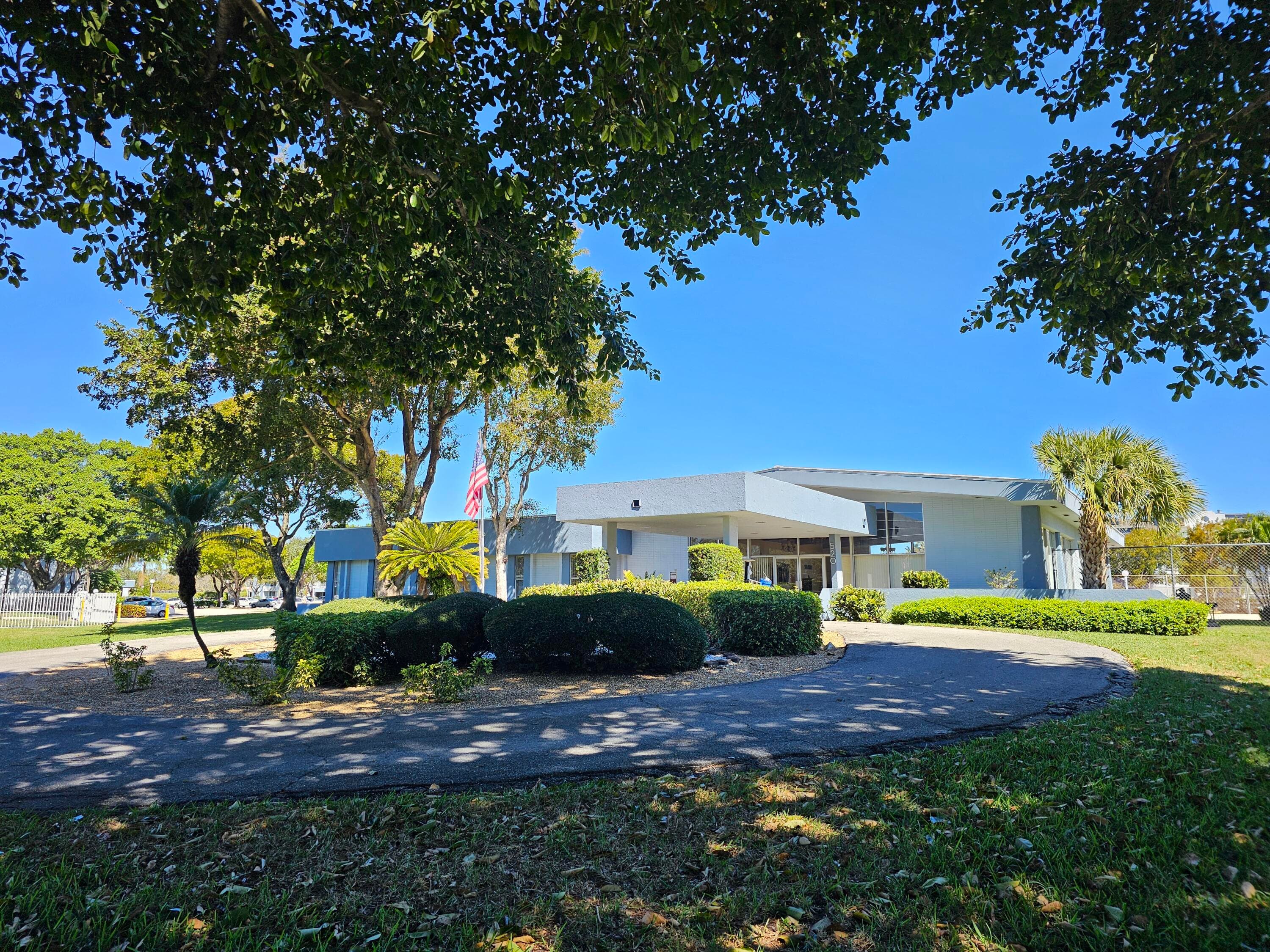 470 Executive Center Drive 2g, West Palm Beach, FL 33401 — photo 16 of 20