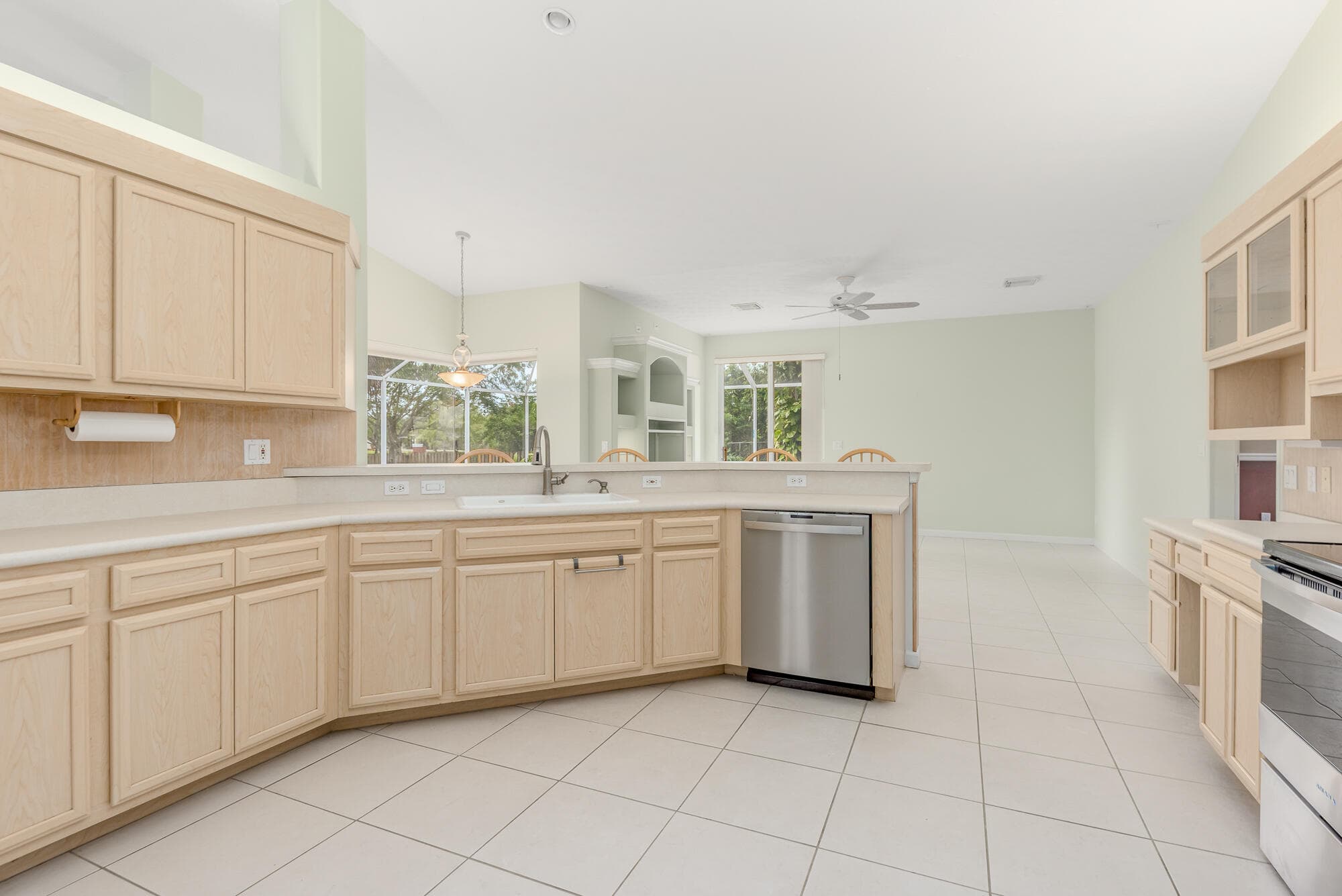 612 SE 6th Street, Stuart, FL 34994 — photo 24 of 40