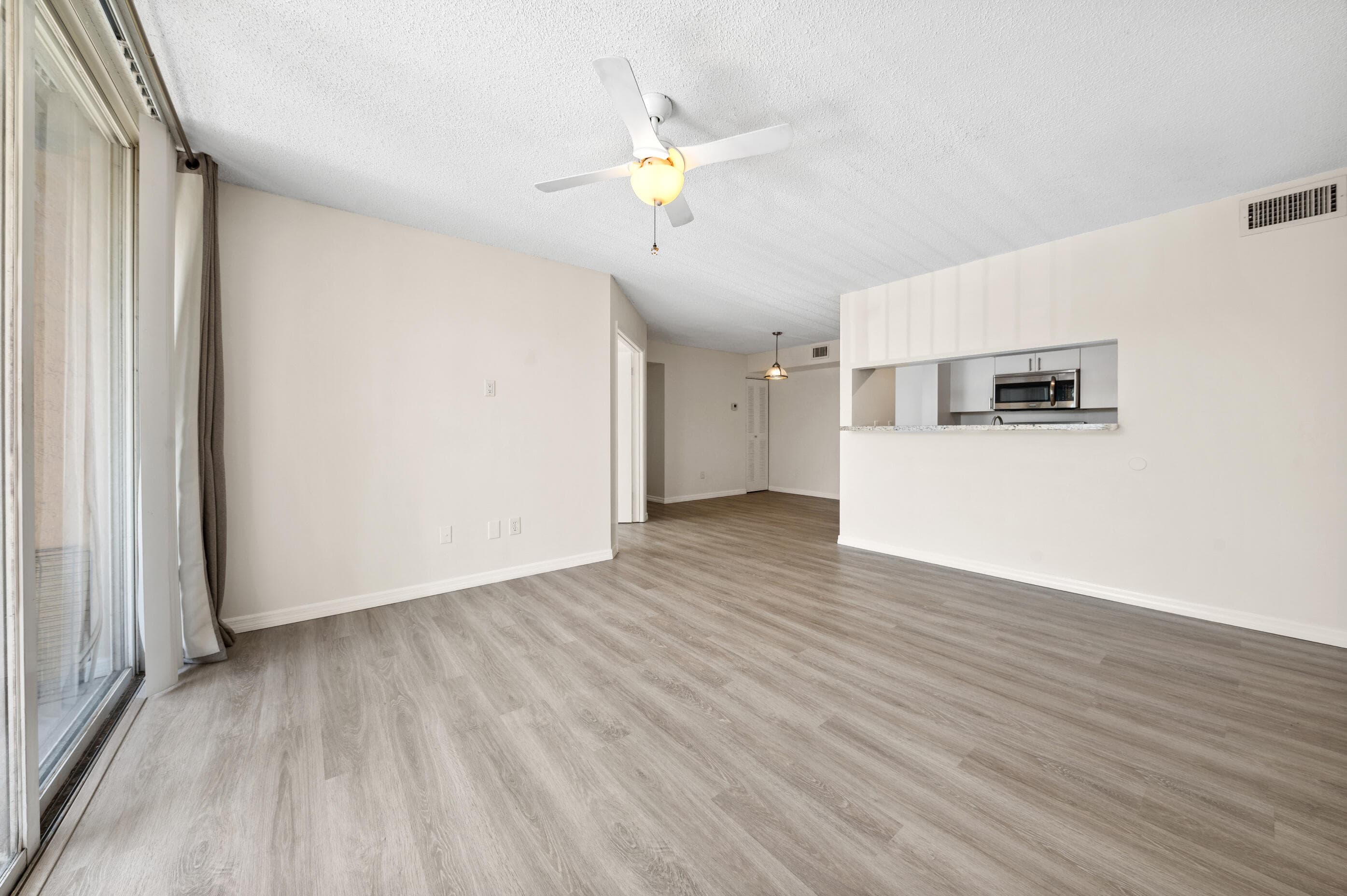 117 Yacht Club Way 205, Hypoluxo, FL 33462 — photo 3 of 29