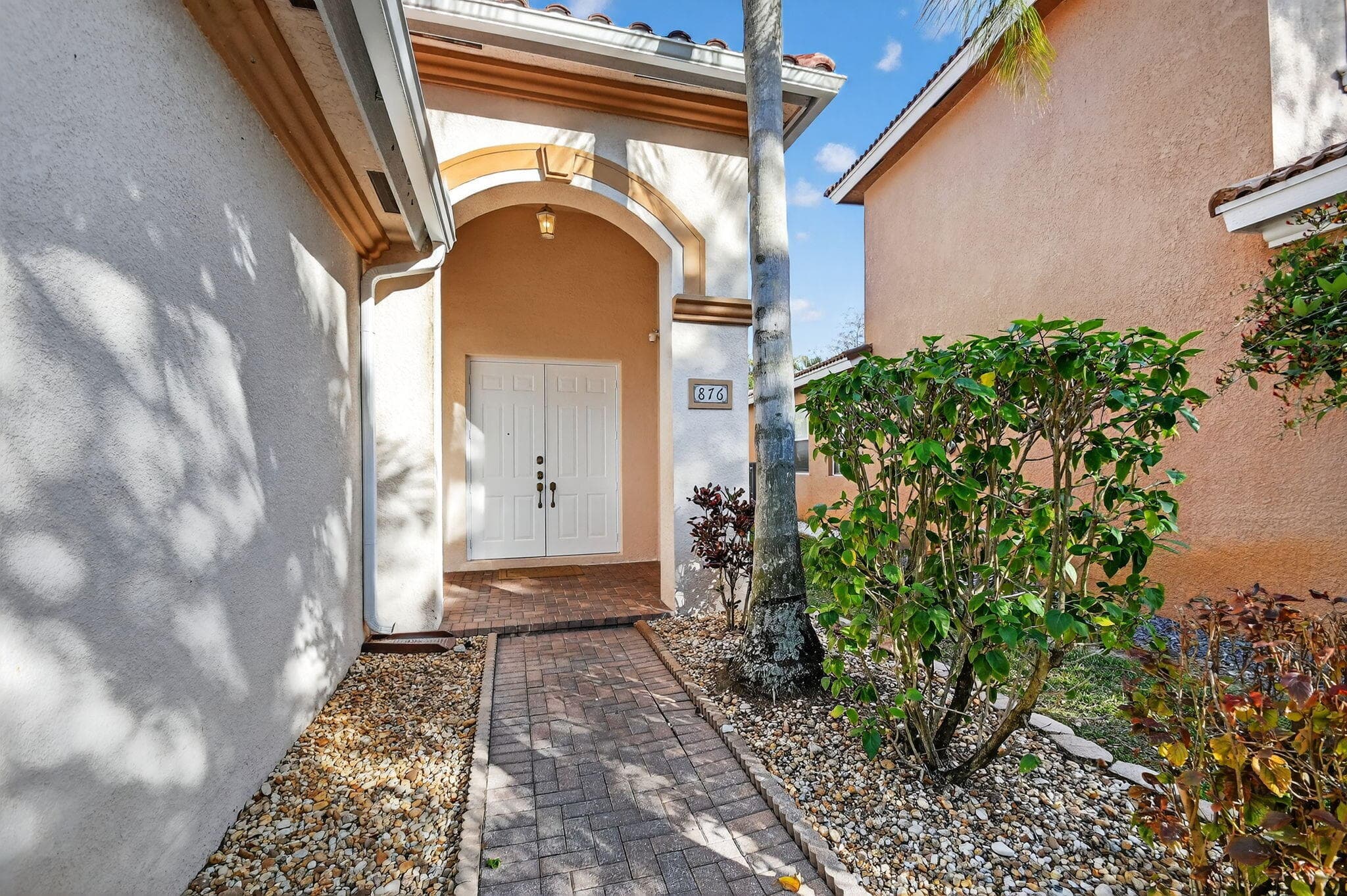 876 Gazetta Way, West Palm Beach, FL 33413 — photo 4 of 66