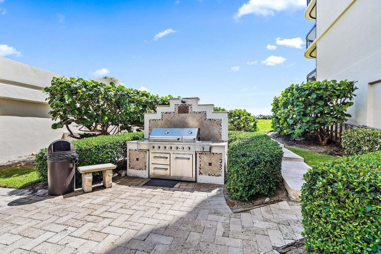5380 N Ocean Drive 12a, Singer Island, FL 33404 — photo 33 of 36