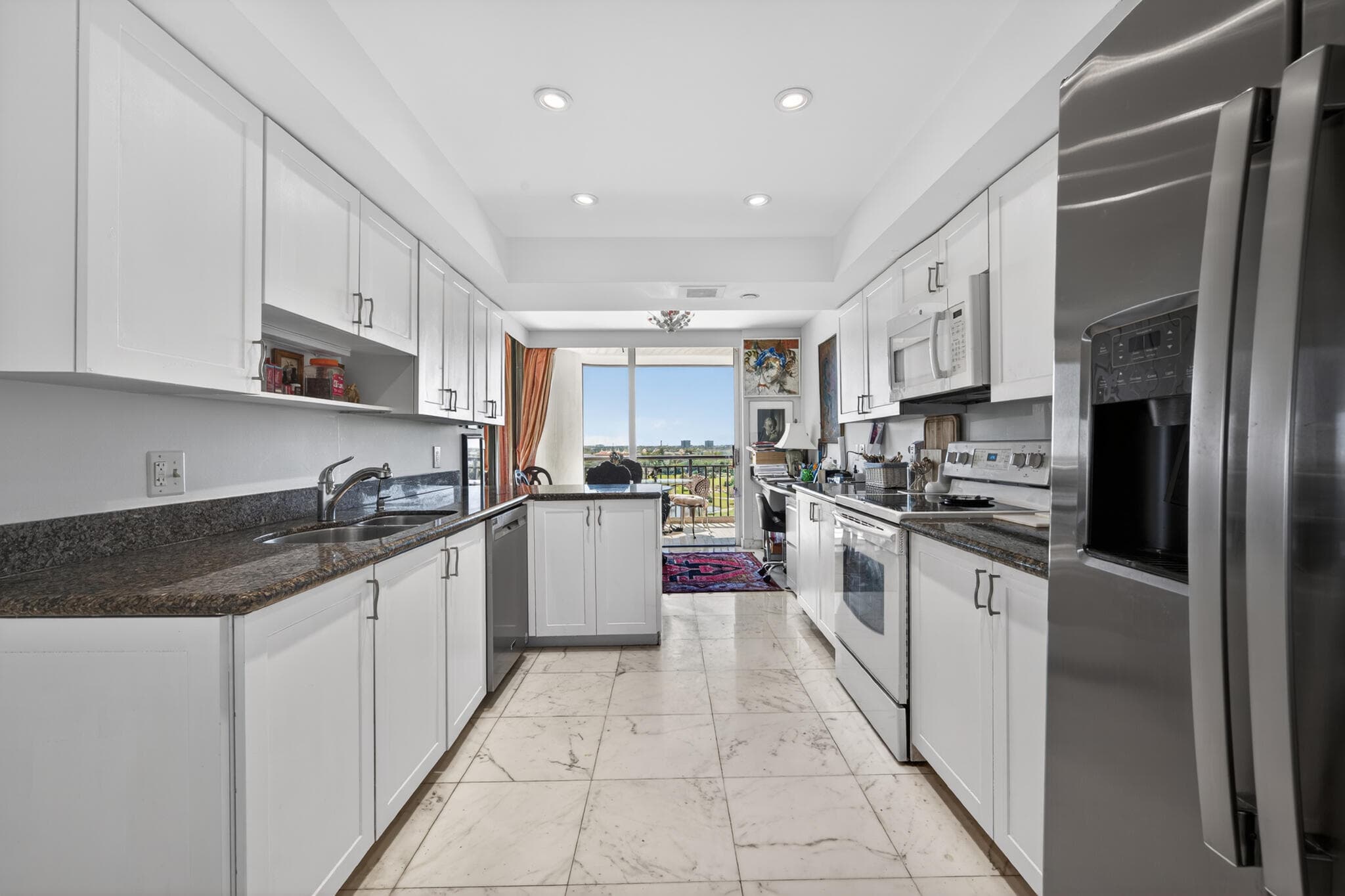 2427 Presidential Way 803, West Palm Beach, FL 33401 — photo 11 of 31
