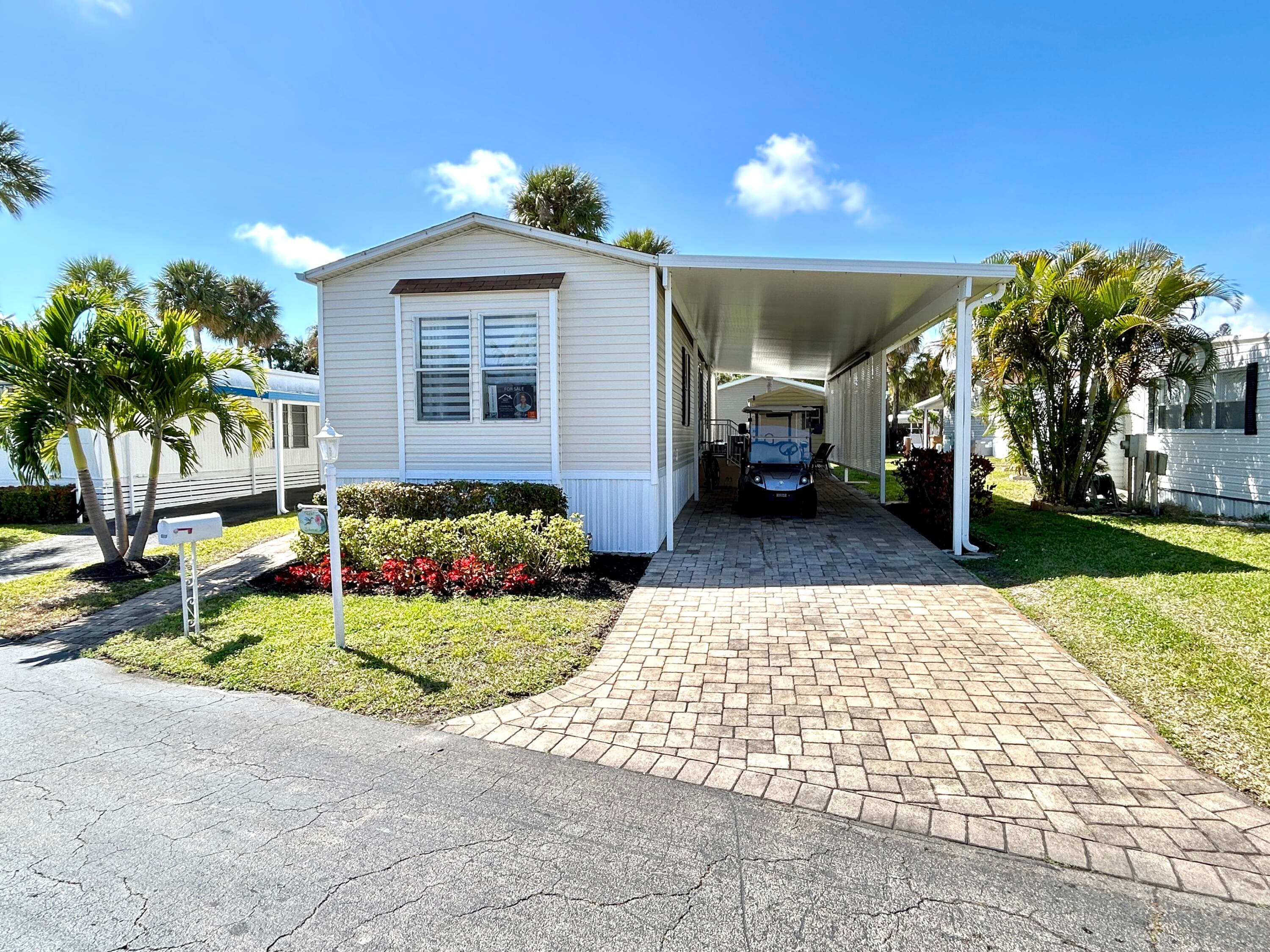613 Jasmine Lane, Deerfield Beach, FL 33442 — photo 1 of 32
