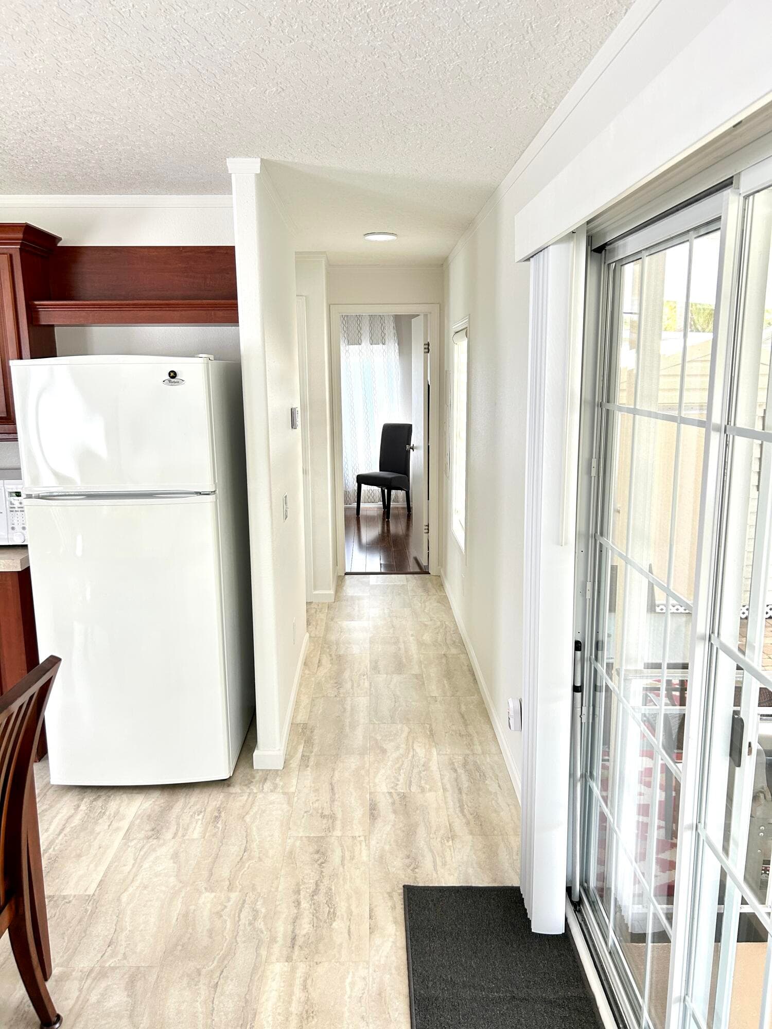 613 Jasmine Lane, Deerfield Beach, FL 33442 — photo 6 of 32