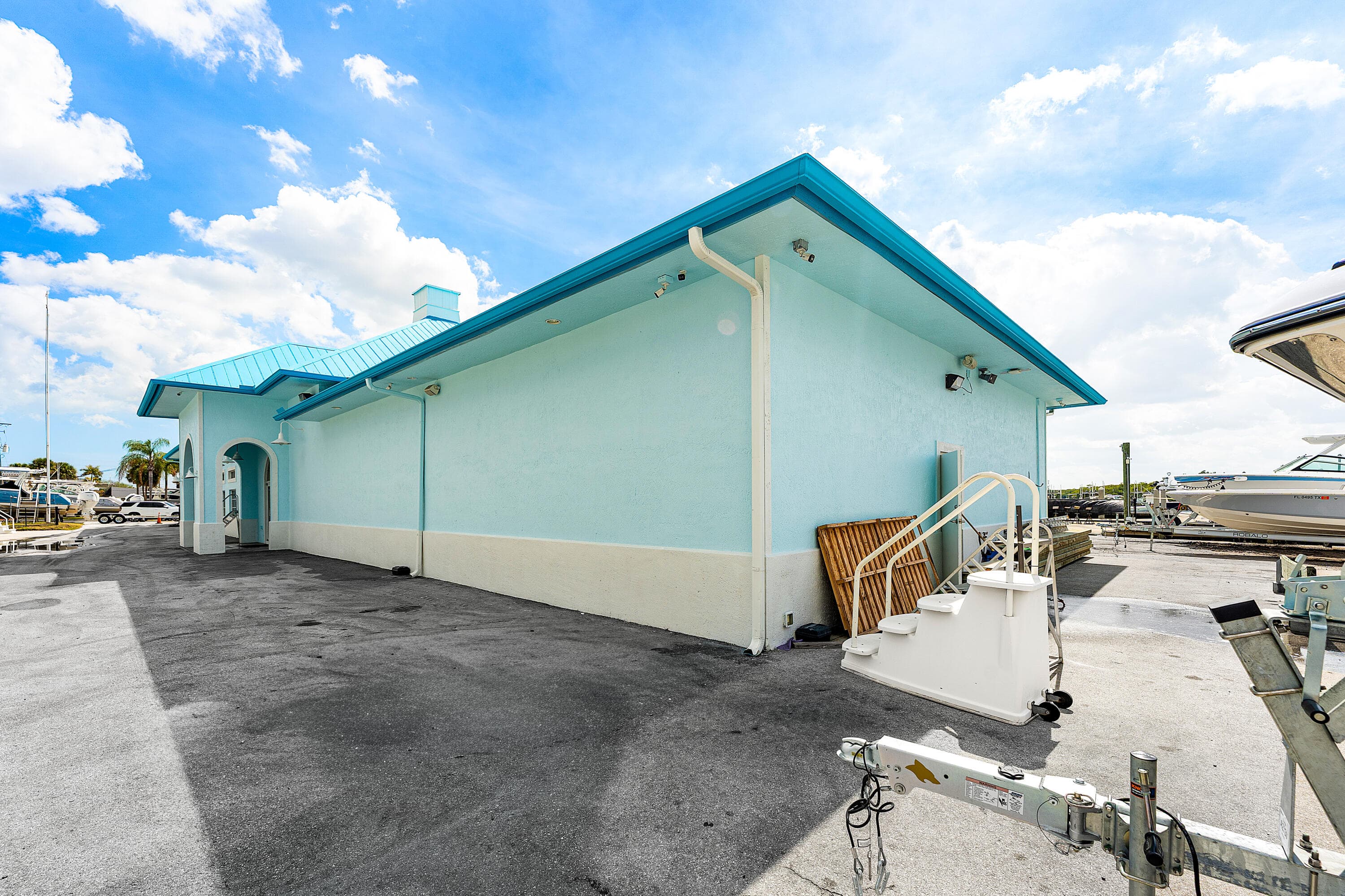 250 SW Monterey Road, Stuart, FL 34994 — photo 4 of 35