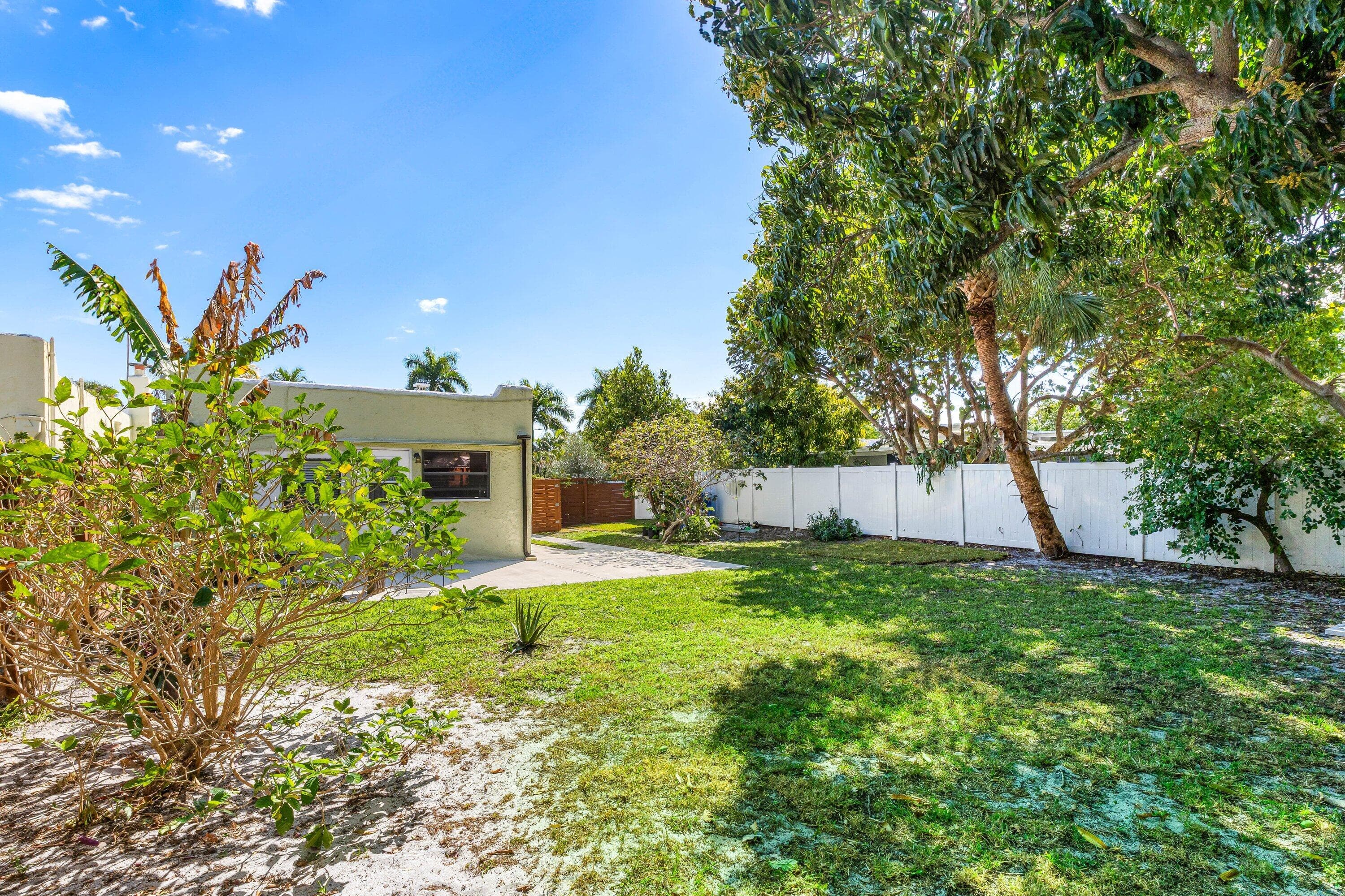 921 S M Street, Lake Worth Beach, FL 33460 — photo 35 of 63