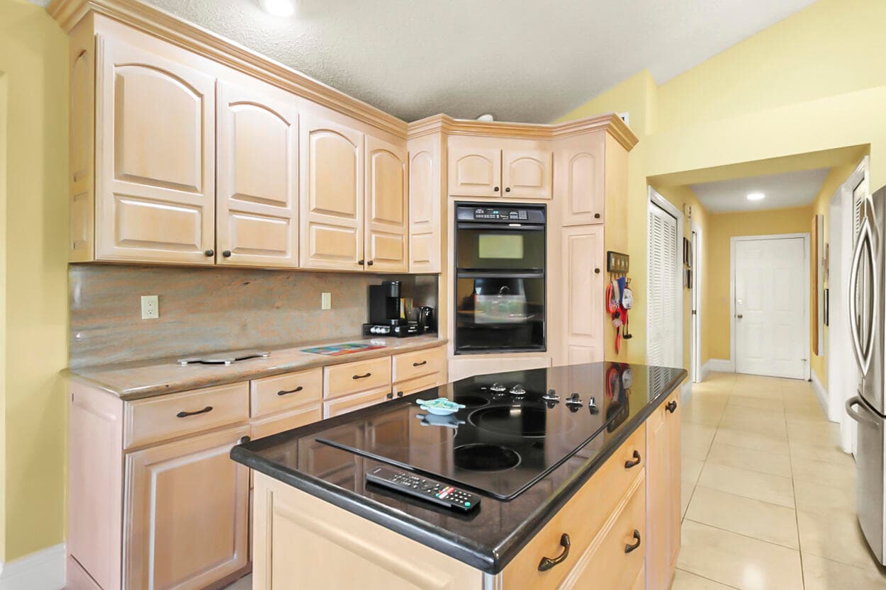 10691 SE Jupiter Narrows Drive, Hobe Sound, FL 33455 — photo 6 of 53
