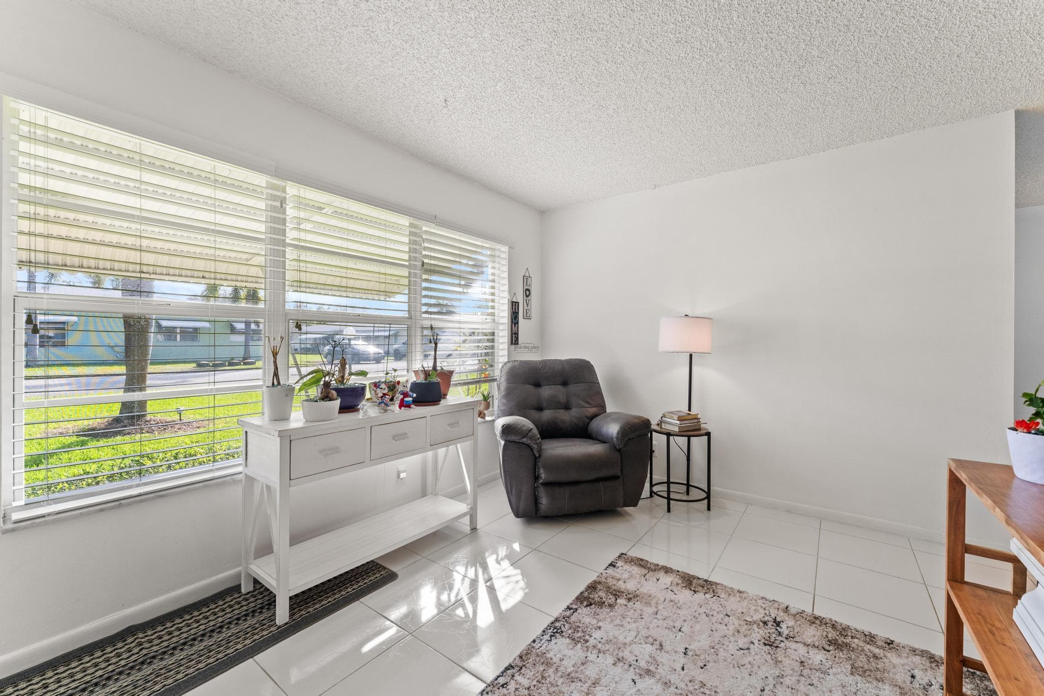 201 Country Lane B, Boynton Beach, FL 33435 — photo 4 of 25