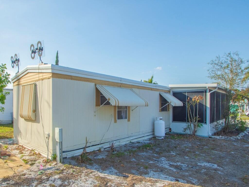 335 NE Tropicalia Lane, Jensen Beach, FL 34957 — photo 32 of 34