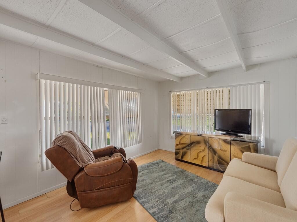 335 NE Tropicalia Lane, Jensen Beach, FL 34957 — photo 10 of 34