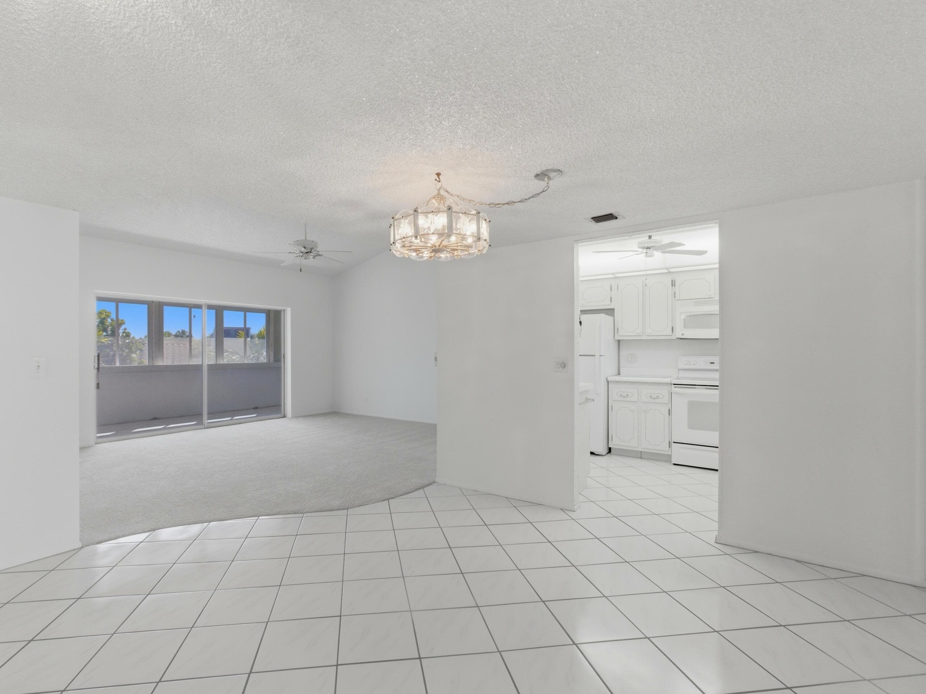 2580 Boundbrook Boulevard 202, Palm Springs, FL 33406 — photo 3 of 37