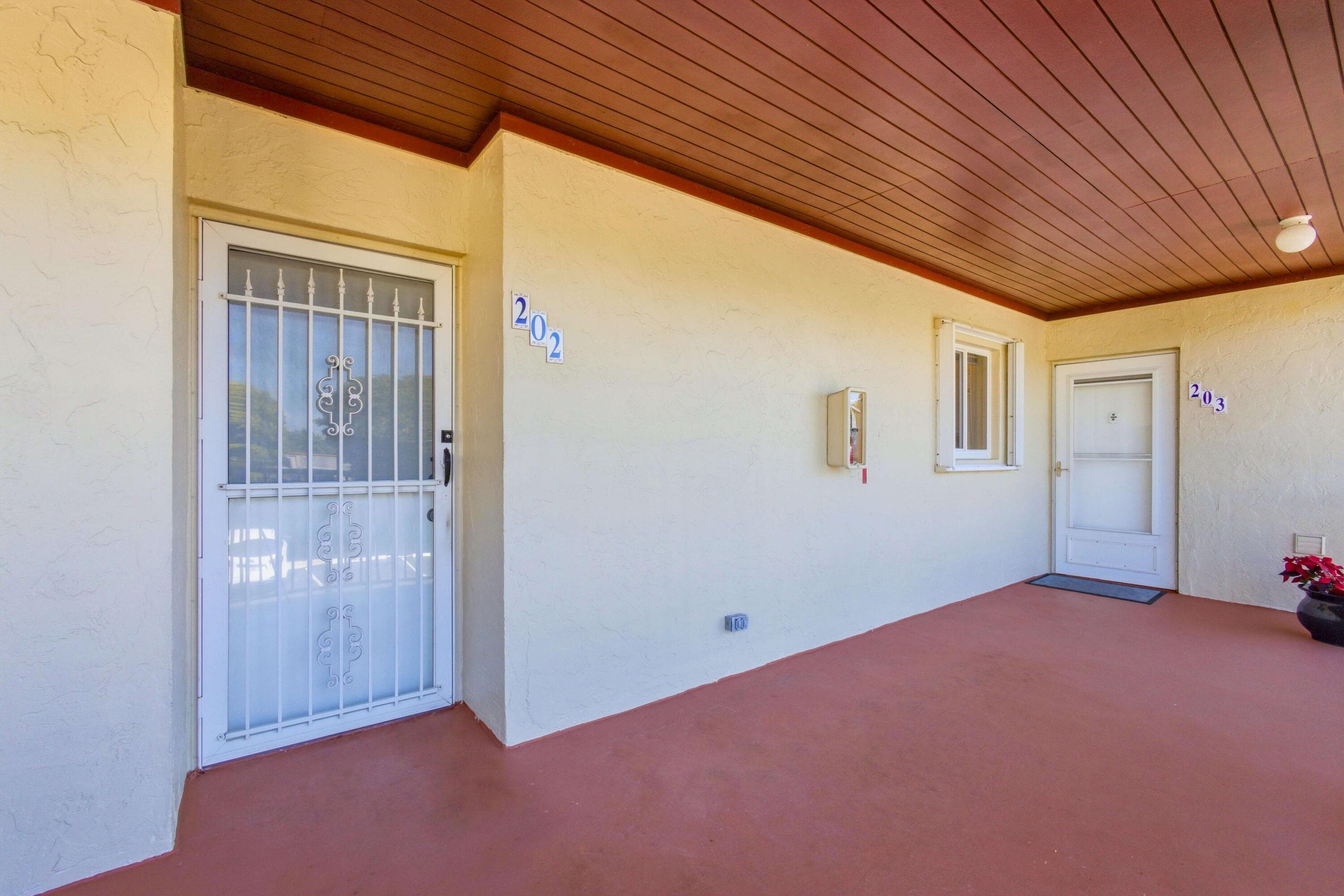 2580 Boundbrook Boulevard 202, Palm Springs, FL 33406 — photo 26 of 37