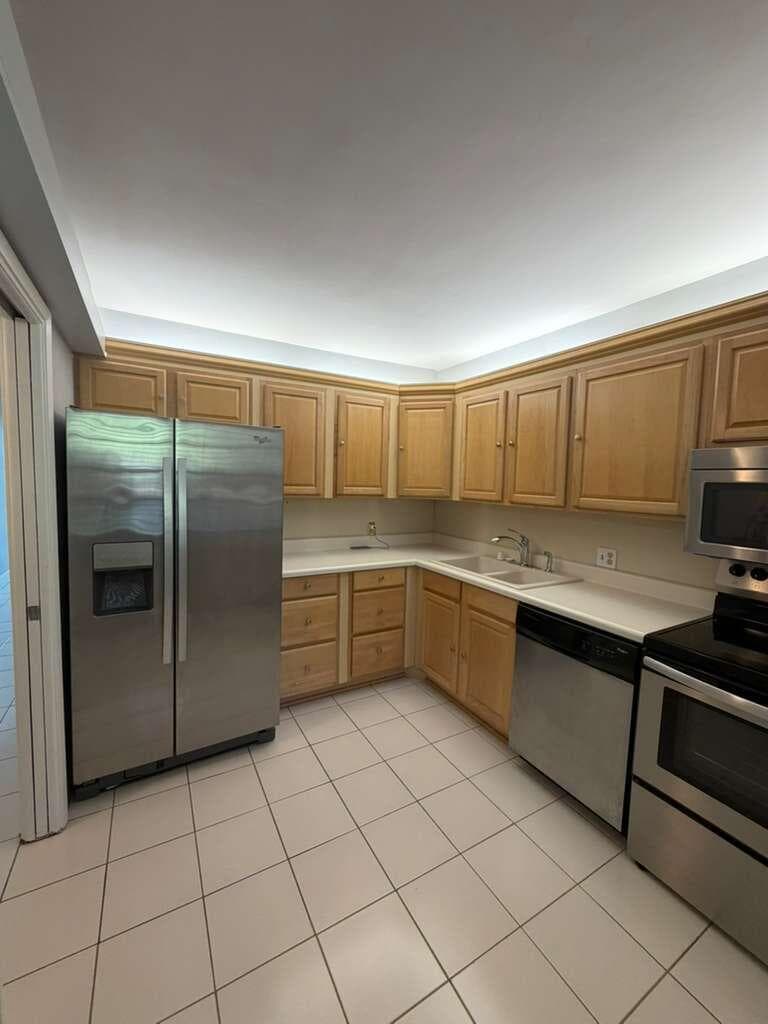 2601 S Course Drive 203, Pompano Beach, FL 33069 — photo 4 of 20