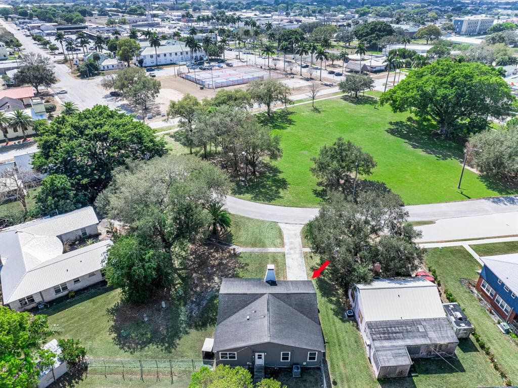 416 Deane Duff Street, Clewiston, FL 33440 — photo 39 of 48
