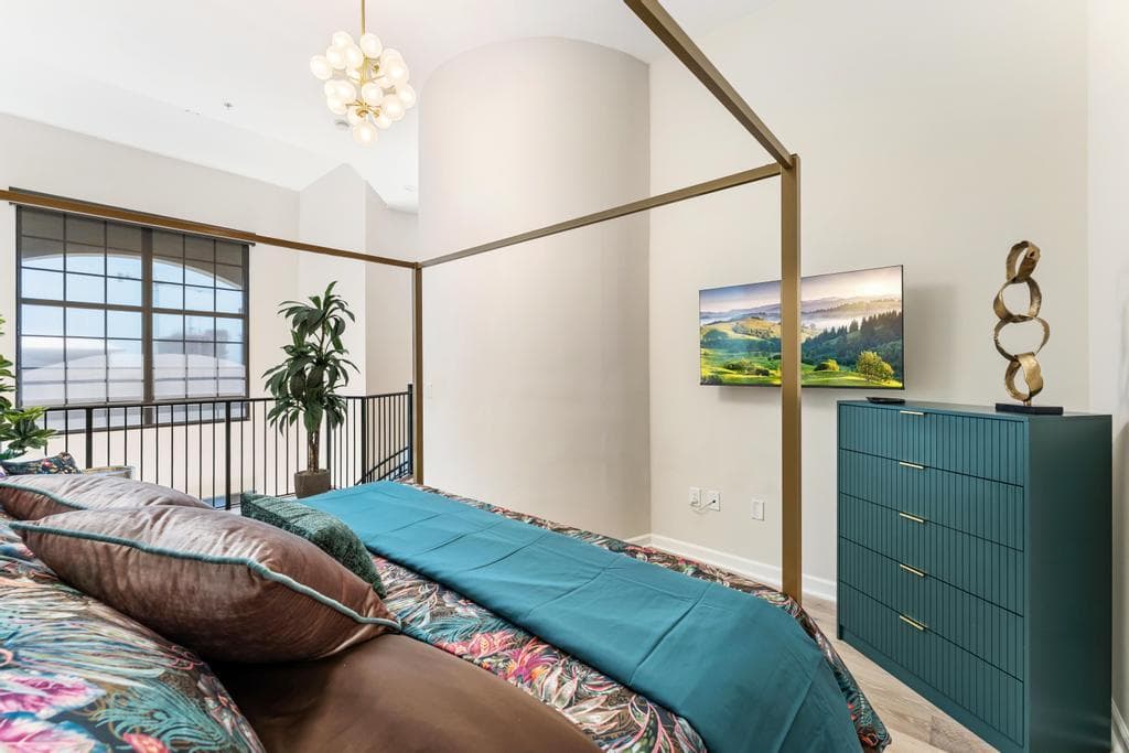 801 S Olive Avenue 413, West Palm Beach, FL 33401 — photo 28 of 43
