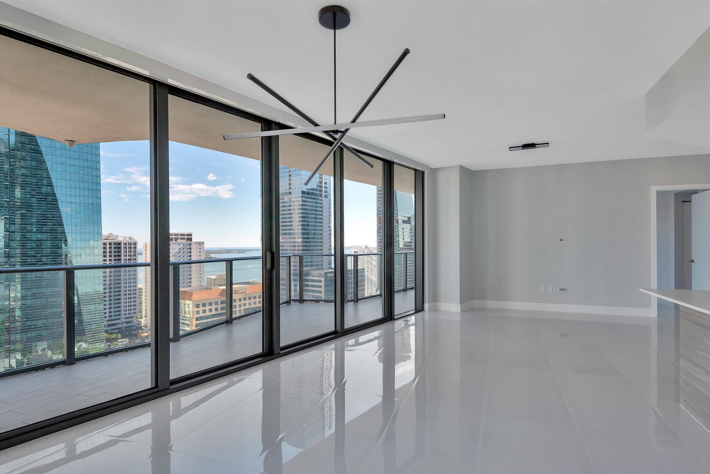 1300 S Miami Avenue 2401, Miami, FL 33130 — photo 17 of 41