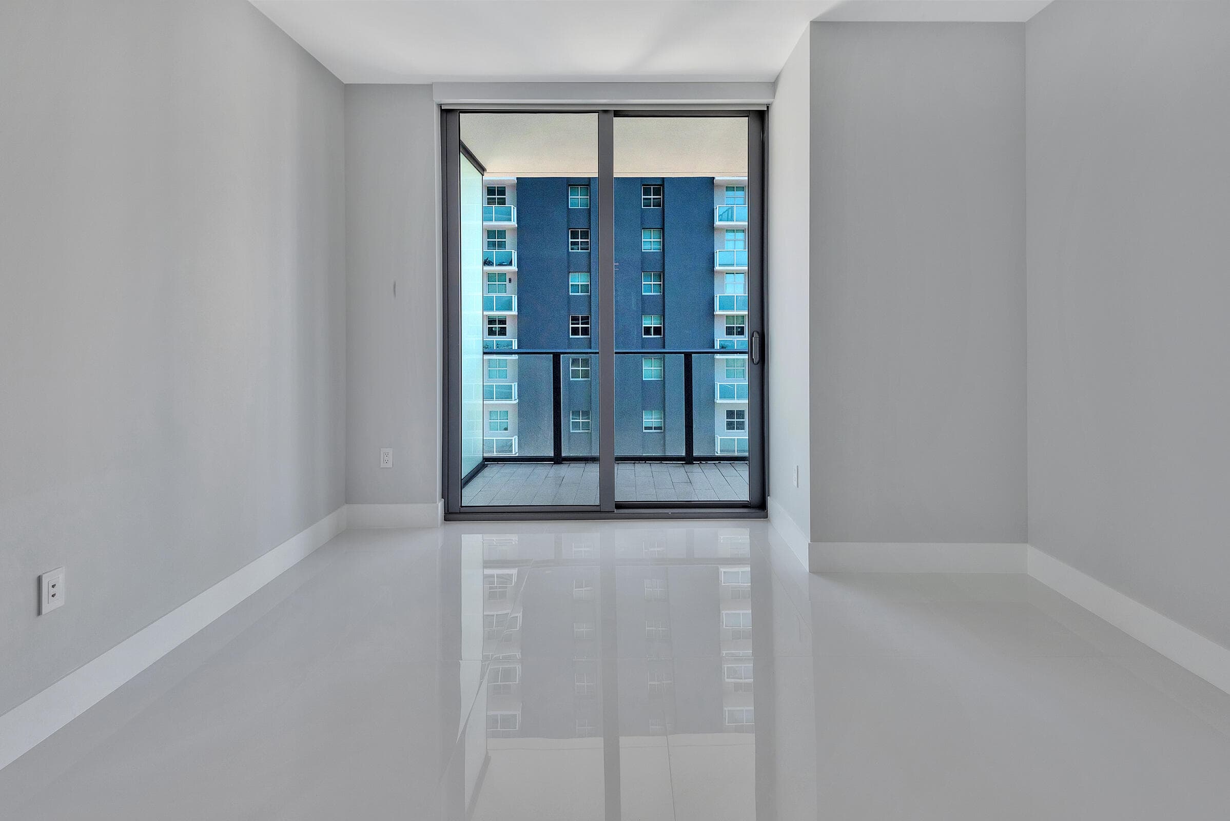 1300 S Miami Avenue 2401, Miami, FL 33130 — photo 12 of 41