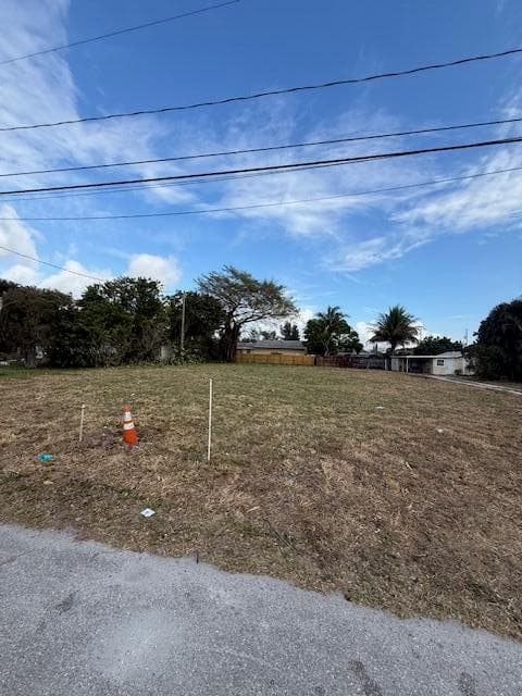 4583 Diekhans Road, West Palm Beach, FL 33417 — photo 2 of 6
