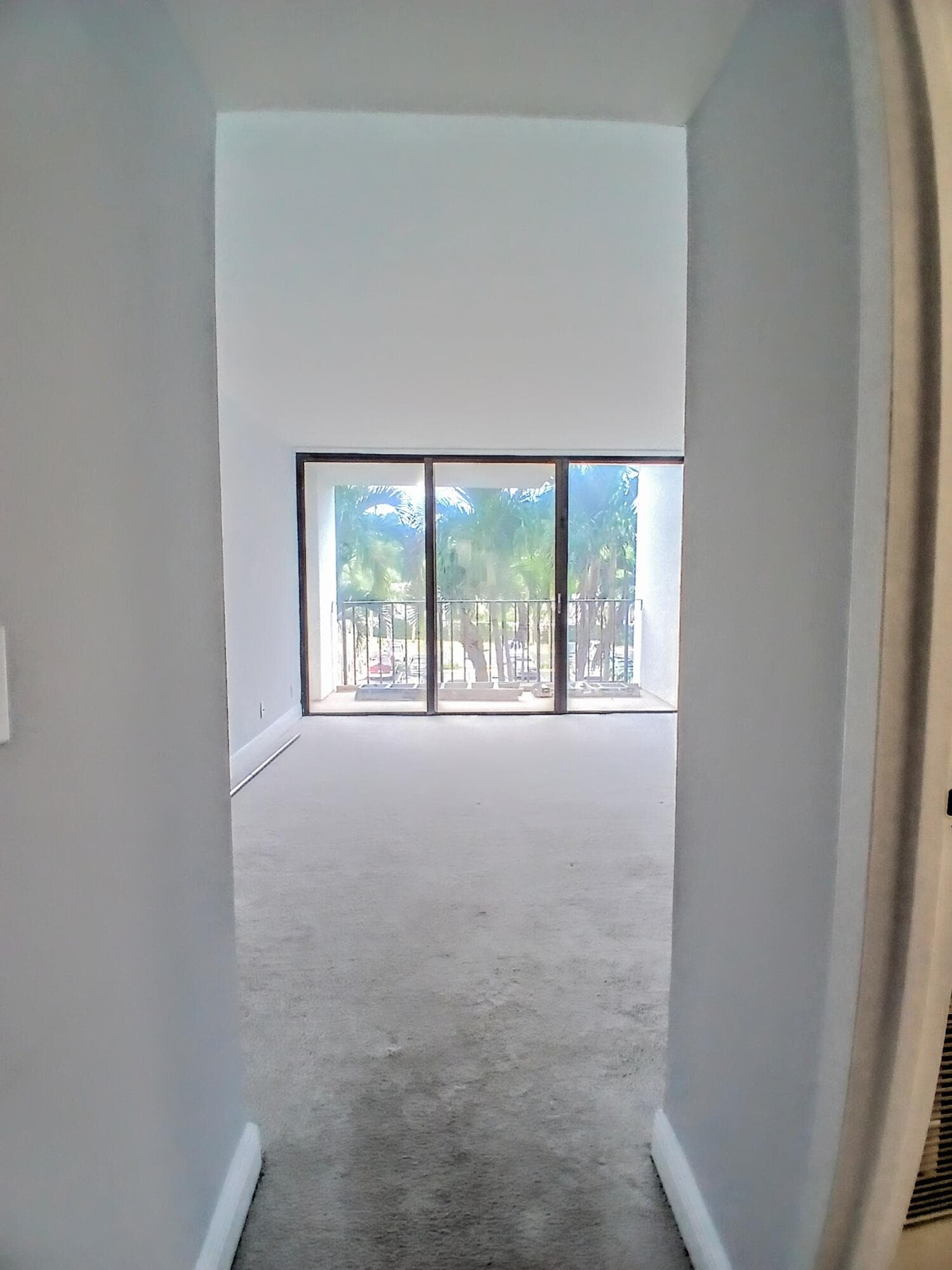 1830 Embassy Drive 303, West Palm Beach, FL 33401 — photo 8 of 20