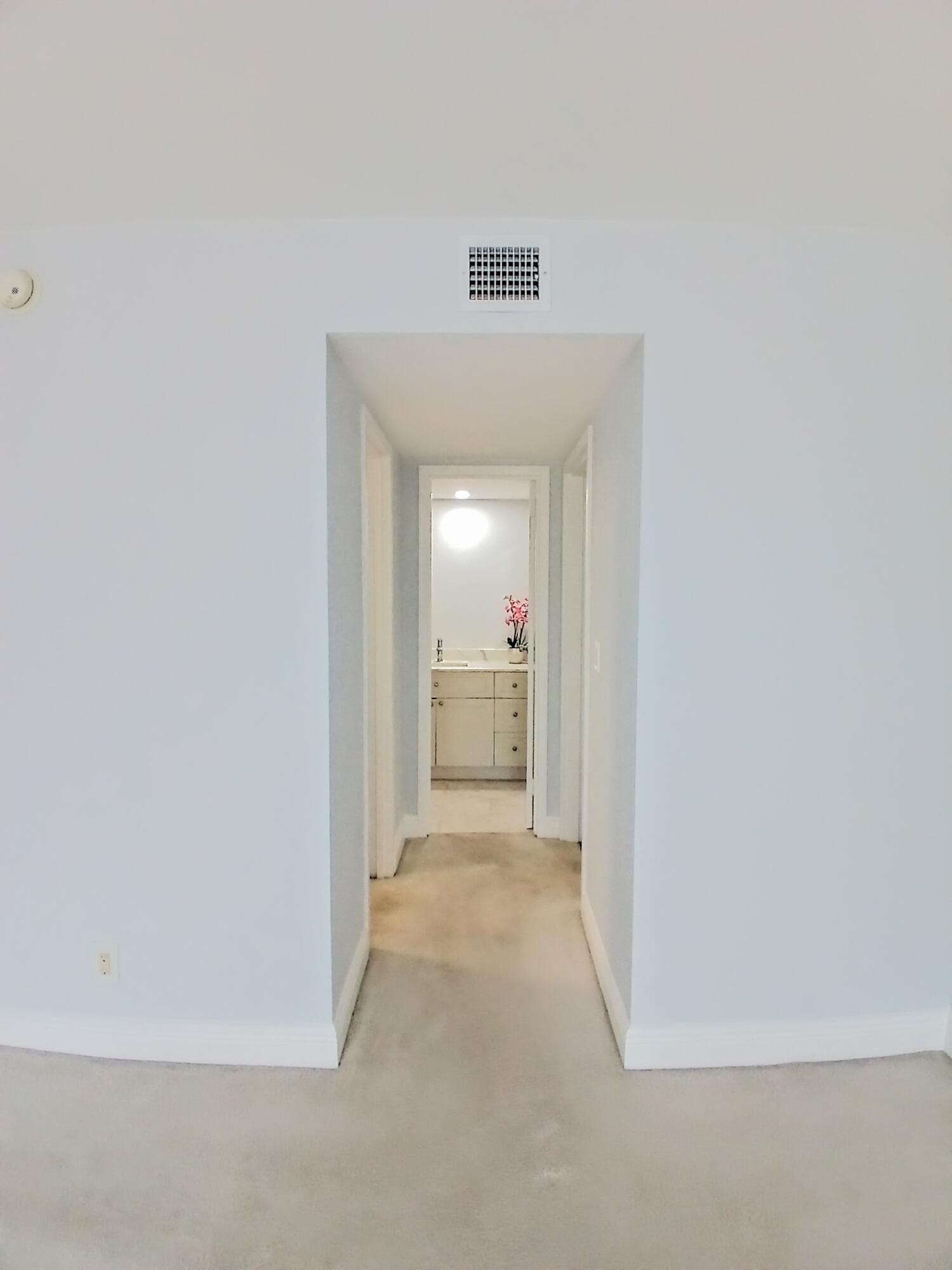 1830 Embassy Drive 303, West Palm Beach, FL 33401 — photo 11 of 20