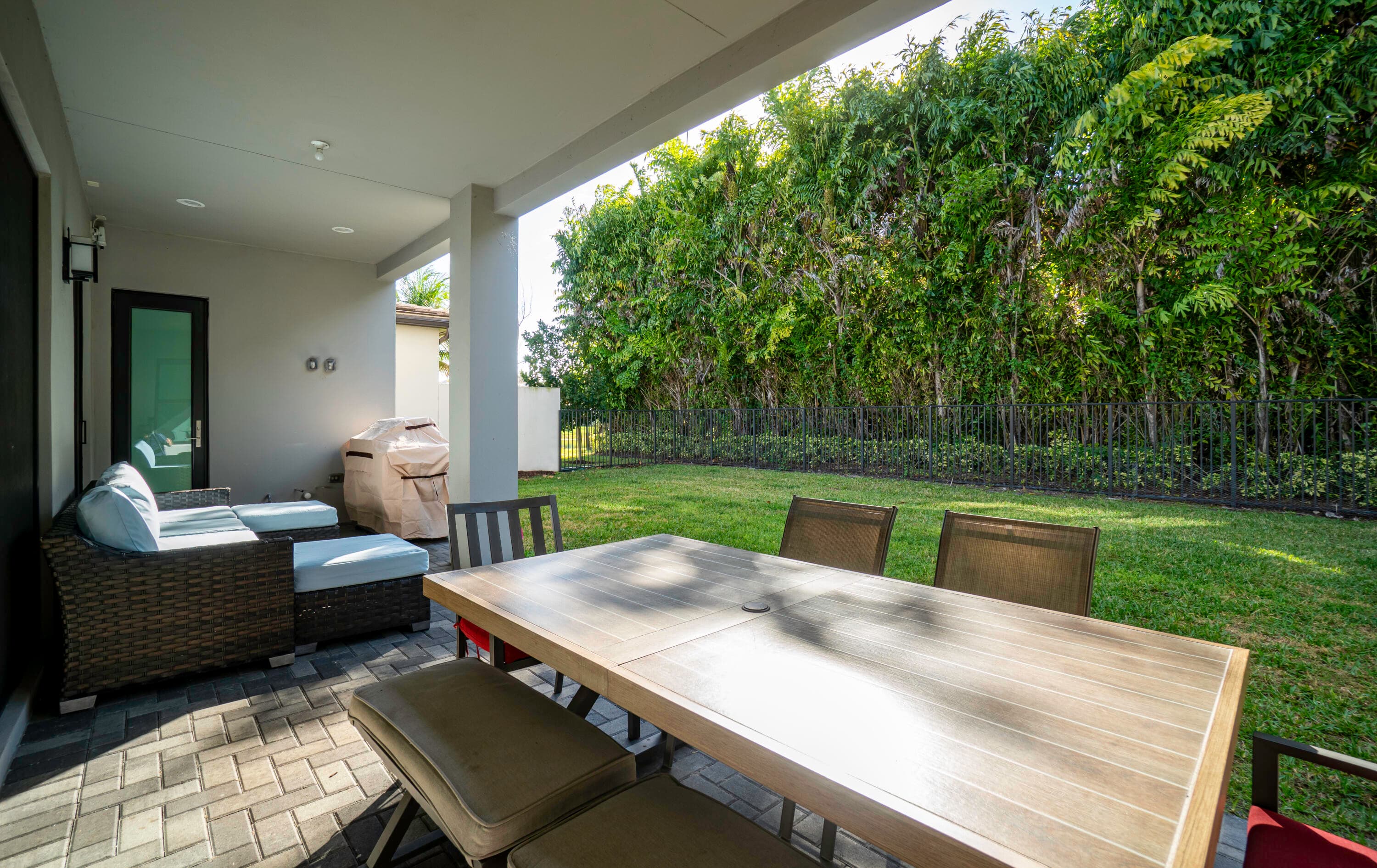 17081 Five Waters Avenue, Boca Raton, FL 33496 — photo 16 of 109