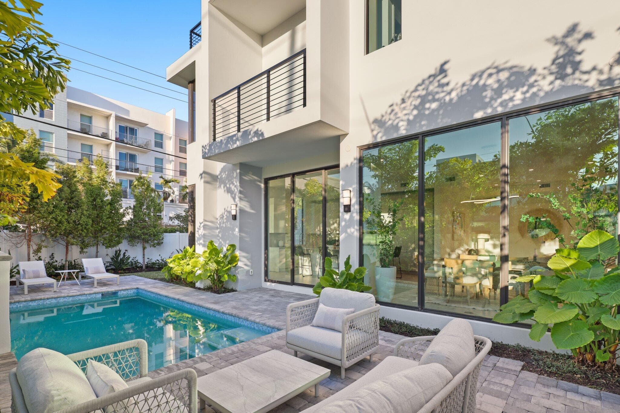 201 SE 4th Avenue, Delray Beach, FL 33483 — photo 15 of 97