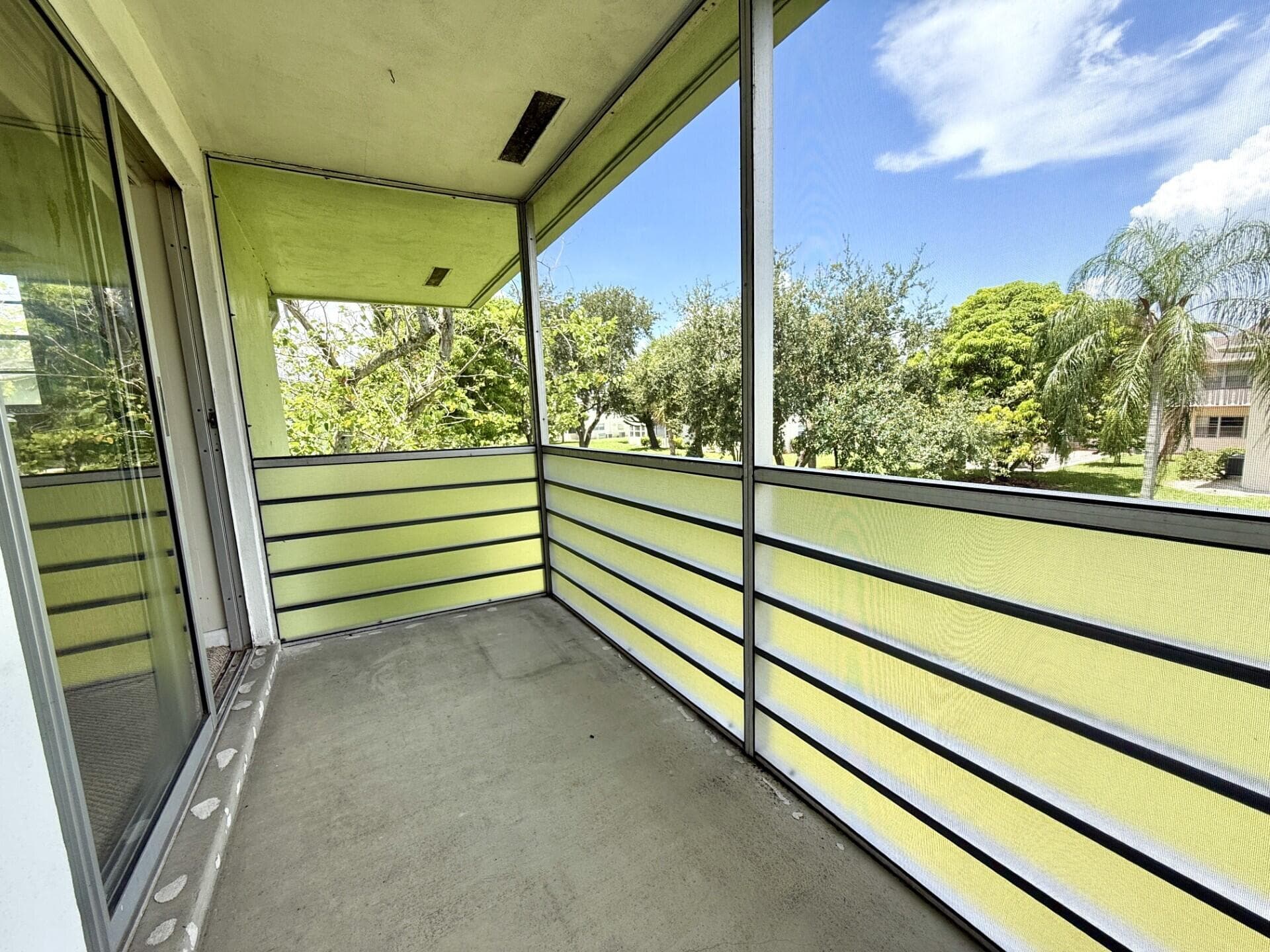 69 Norwich C, West Palm Beach, FL 33417 — photo 1 of 17