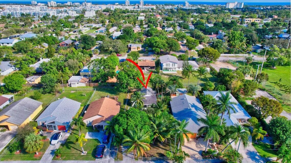 237 SW 3rd Avenue, Delray Beach, FL 33444 — photo 8 of 37