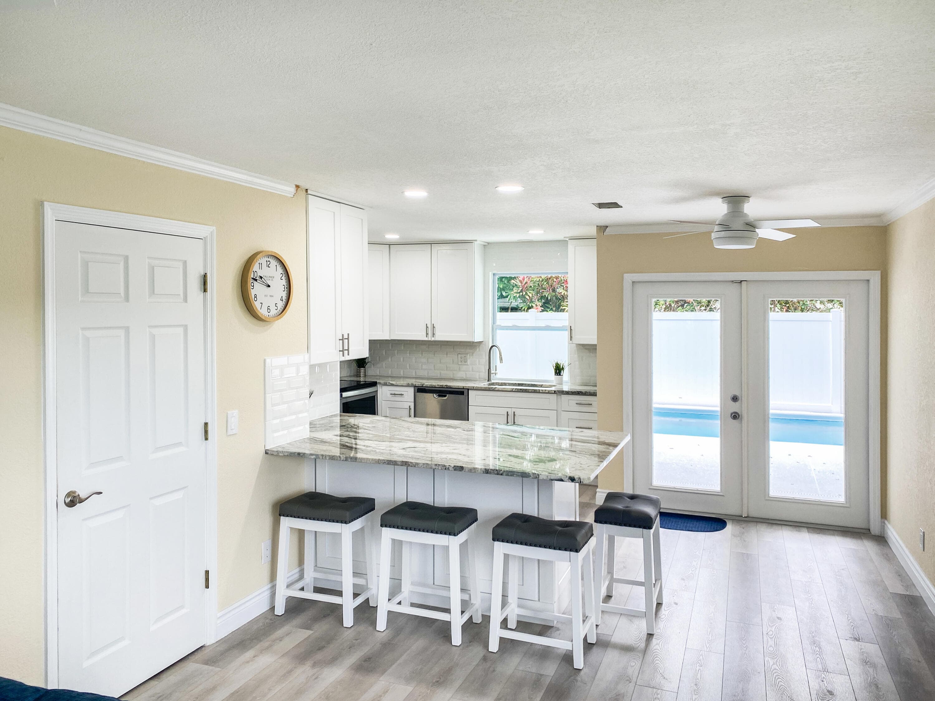 1510 3rd Court, Vero Beach, FL 32960 — photo 1 of 37