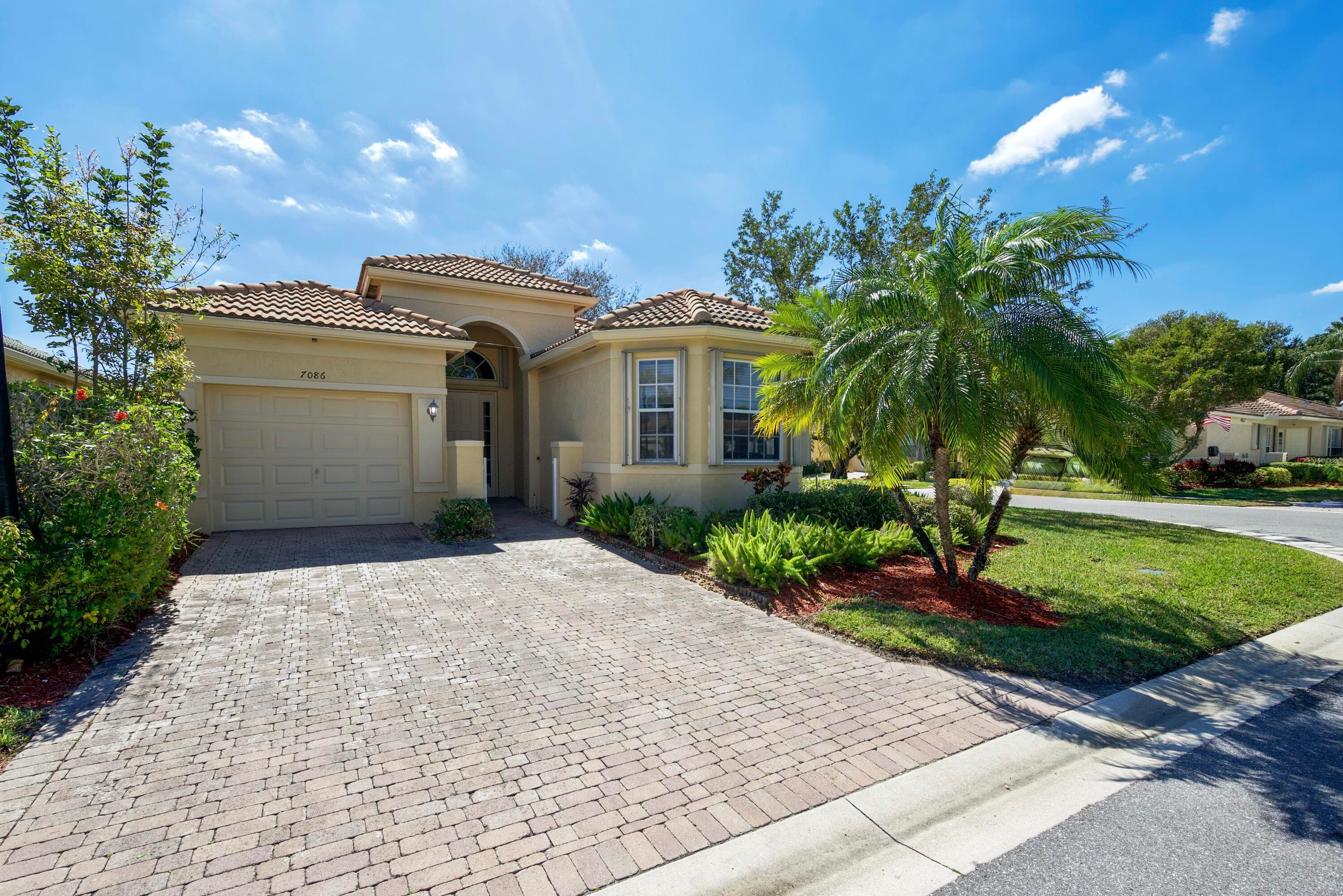 7086 Del Corso Lane, Delray Beach, FL 33446 — photo 3 of 66