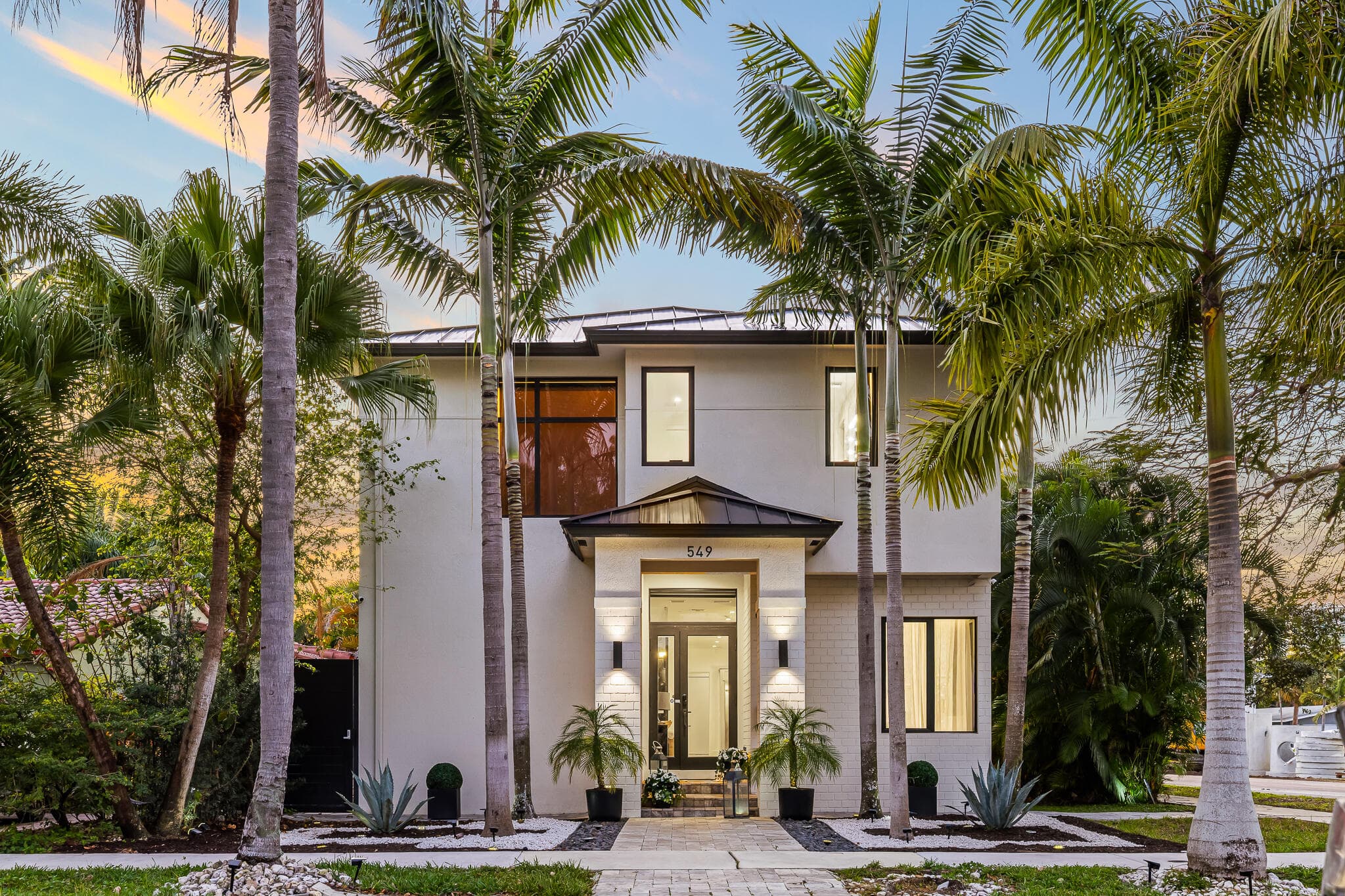 549 NE 10th Avenue, Fort Lauderdale, FL 33301 — photo 5 of 71