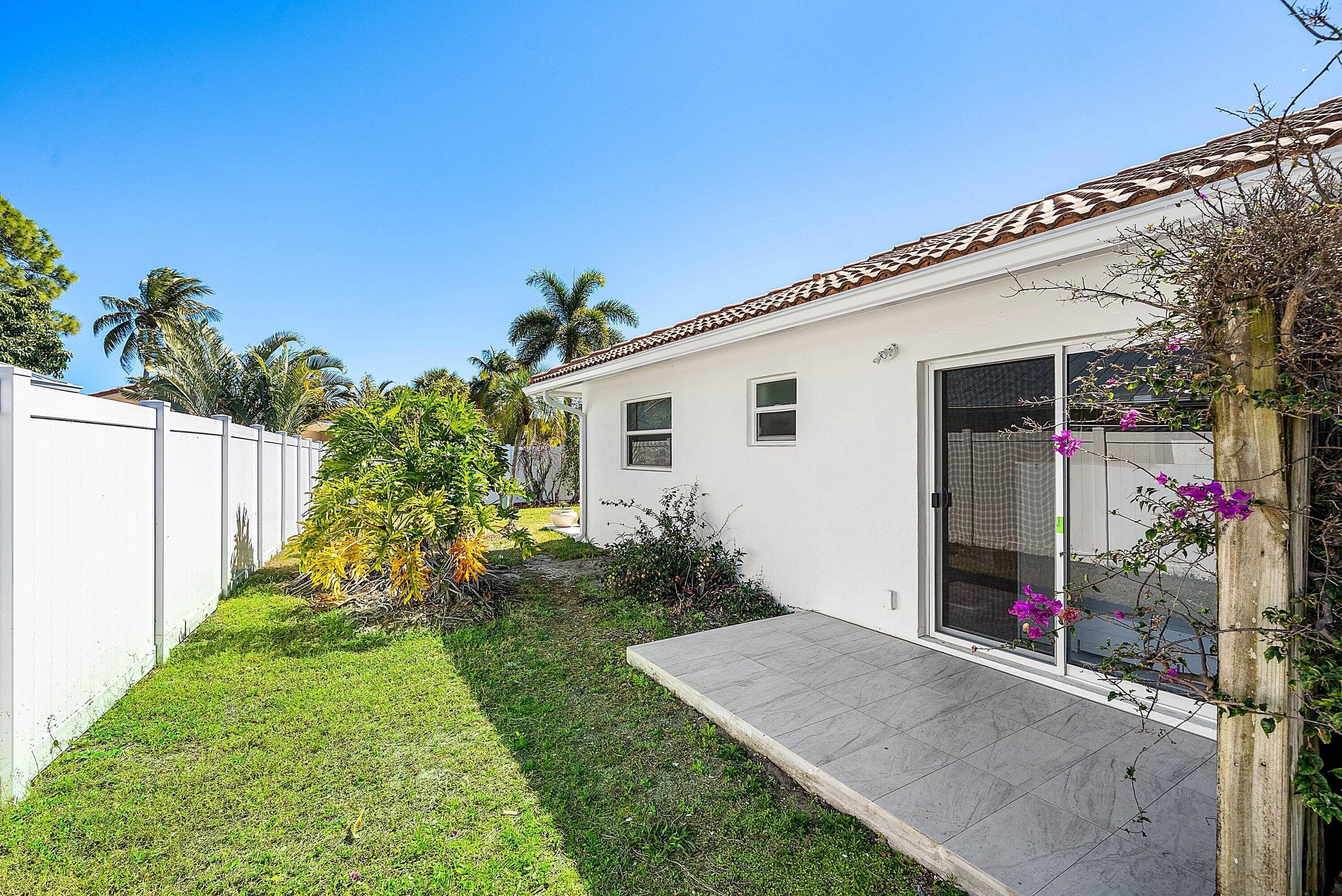1387 SW 12th Street, Boca Raton, FL 33486 — photo 33 of 39