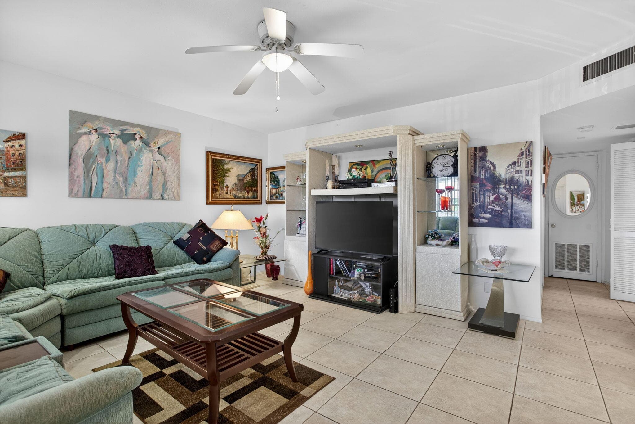 100 SE 6th Avenue 303, Pompano Beach, FL 33060 — photo 12 of 58