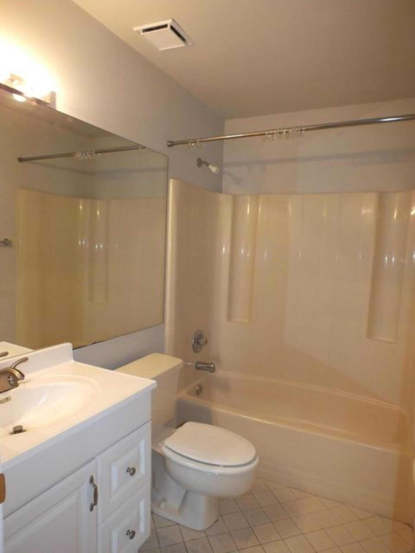 300 E Club Circle 201, Boca Raton, FL 33487 — photo 7 of 8