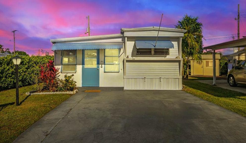 14556 Glenview Drive, Delray Beach, FL 33445 — photo 2 of 33