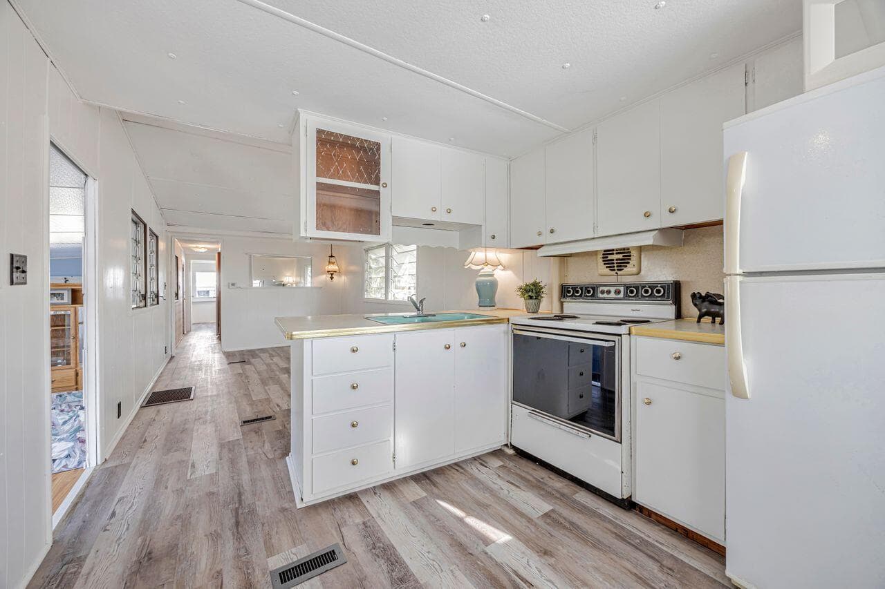 14556 Glenview Drive, Delray Beach, FL 33445 — photo 13 of 33