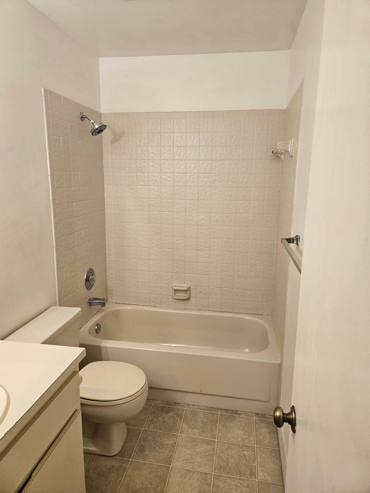 503 Springdale Circle 50c, Palm Springs, FL 33461 — photo 13 of 25