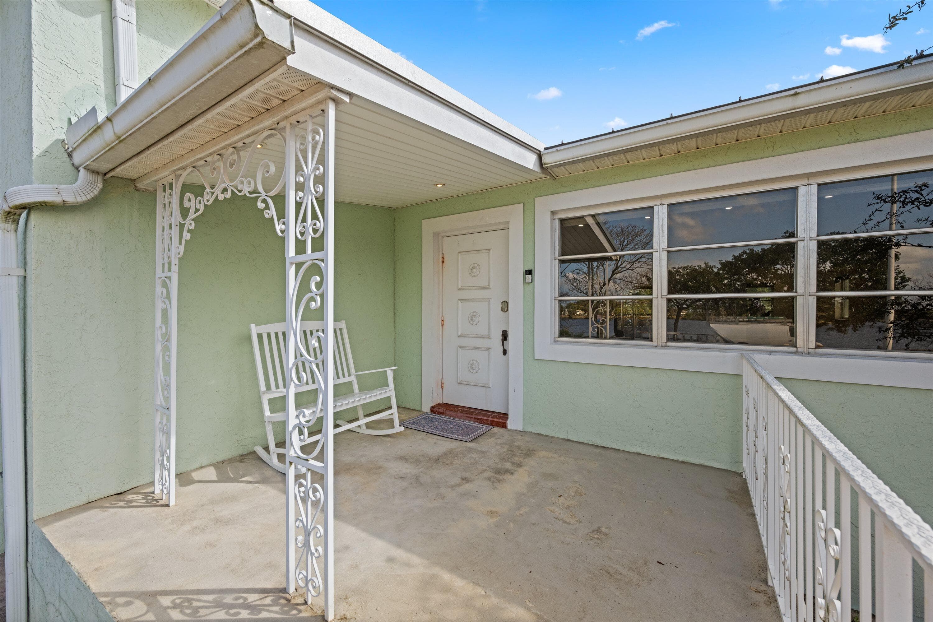 5160 Lake Osborne Drive, Lake Worth, FL 33461 — photo 4 of 36