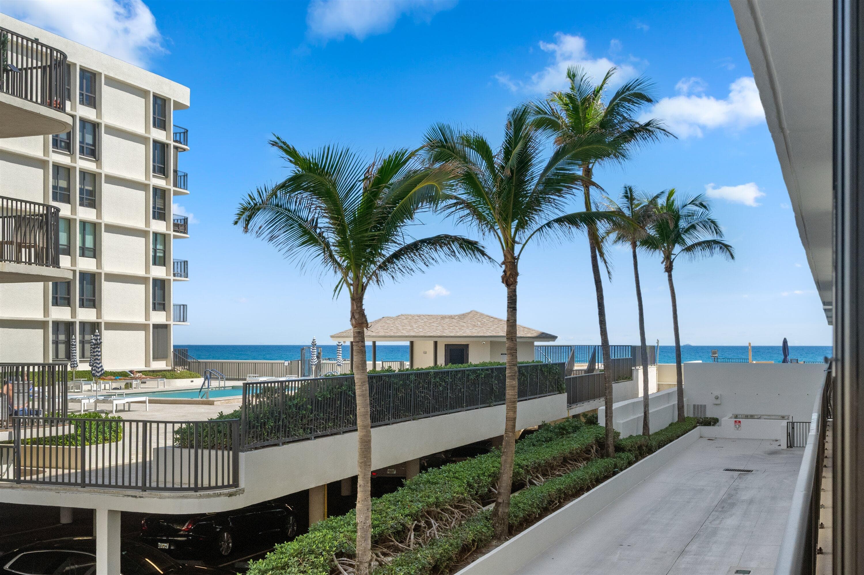 4000 S Ocean Boulevard 103, South Palm Beach, FL 33480 — photo 13 of 35