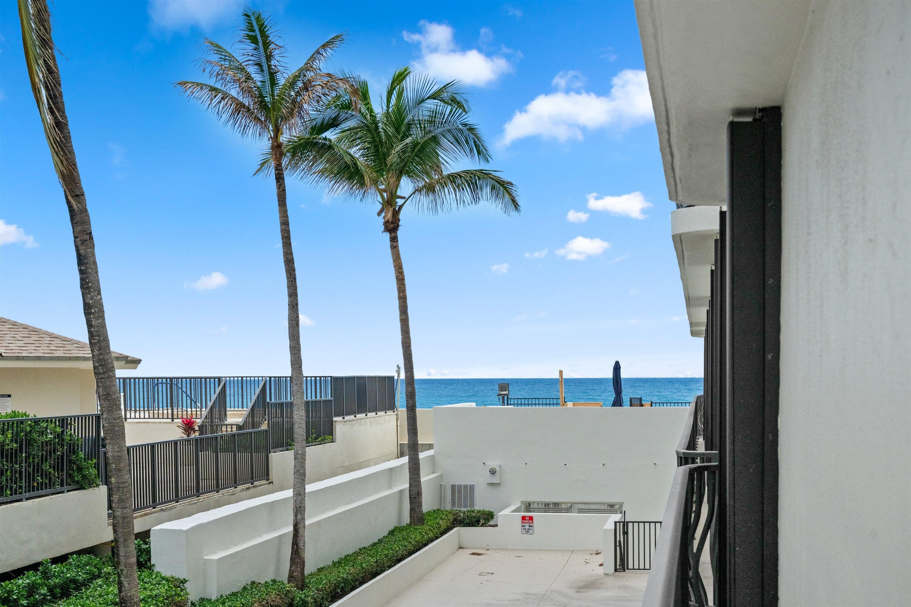4000 S Ocean Boulevard 103, South Palm Beach, FL 33480 — photo 12 of 35