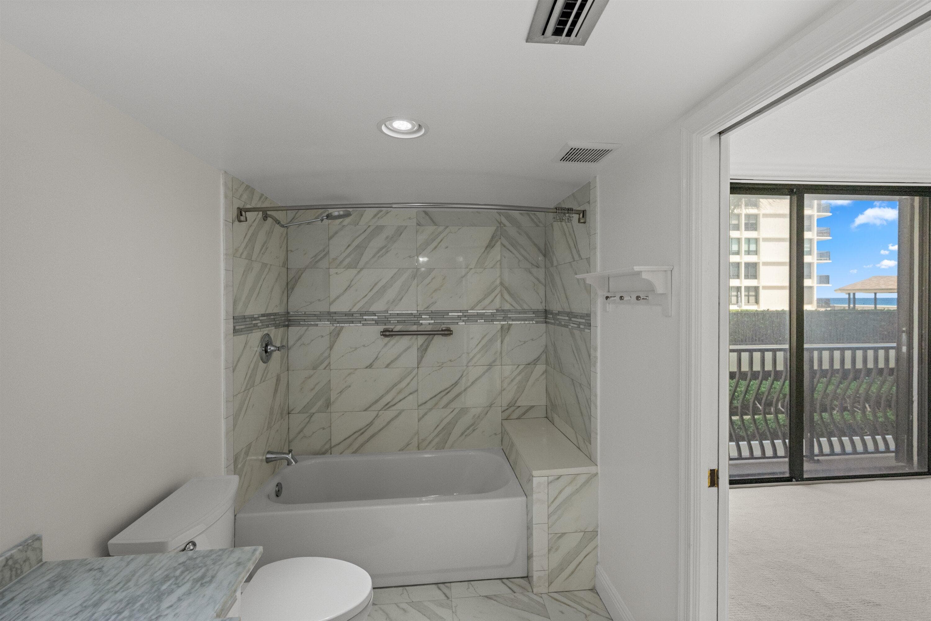 4000 S Ocean Boulevard 103, South Palm Beach, FL 33480 — photo 22 of 35