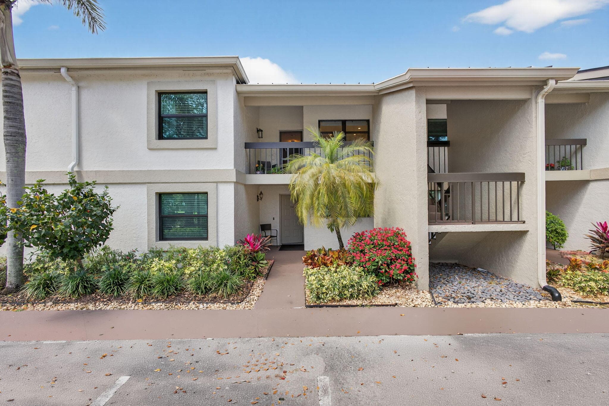 12871 Briarlake Drive 203, Palm Beach Gardens, FL 33418 — photo 1 of 68