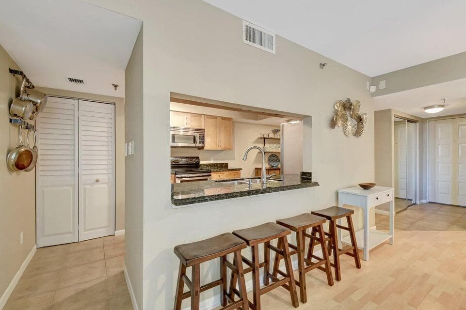950 Lavers Circle F309, Delray Beach, FL 33444 — photo 10 of 39