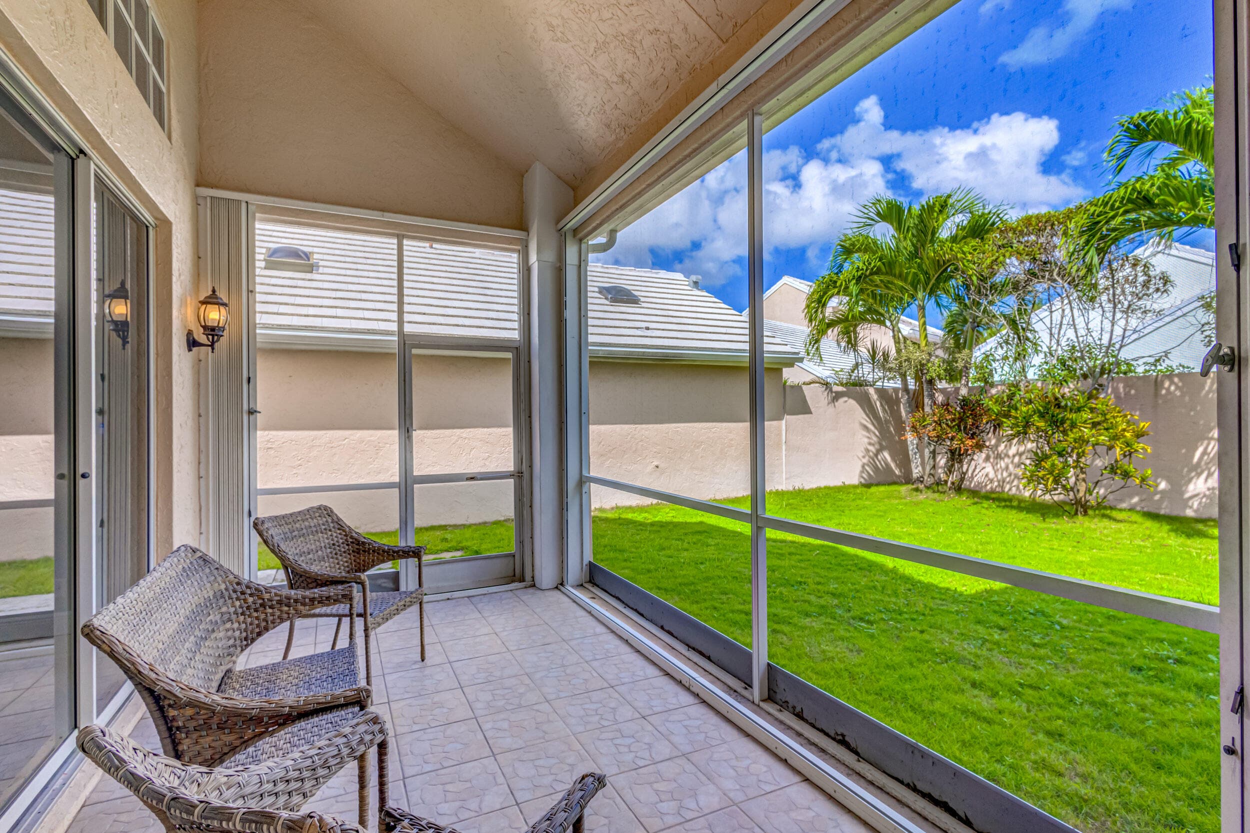 17 Selby Lane, Palm Beach Gardens, FL 33418 — photo 56 of 69