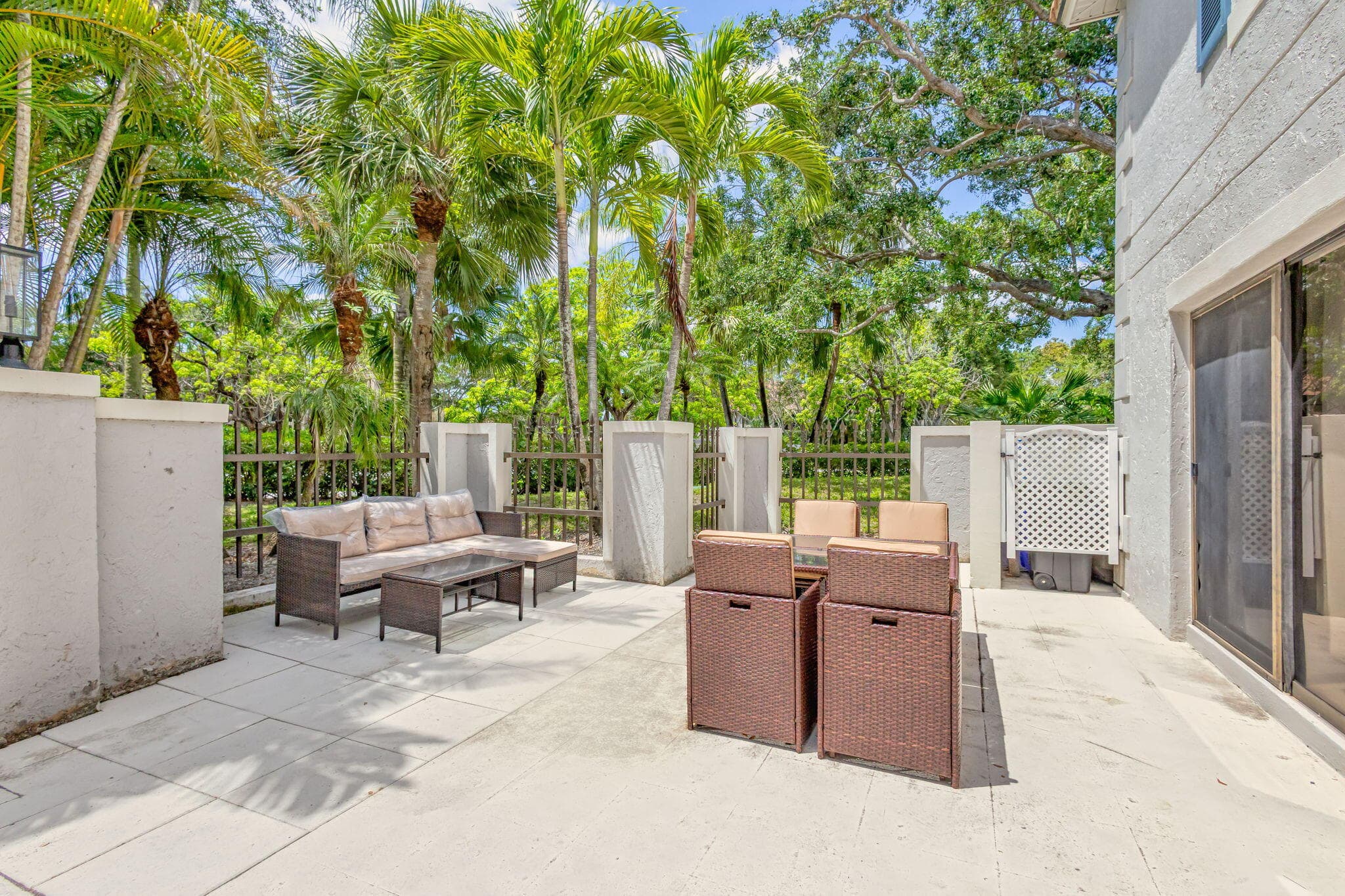 355 Prestwick Circle 4, Palm Beach Gardens, FL 33418 — photo 5 of 64