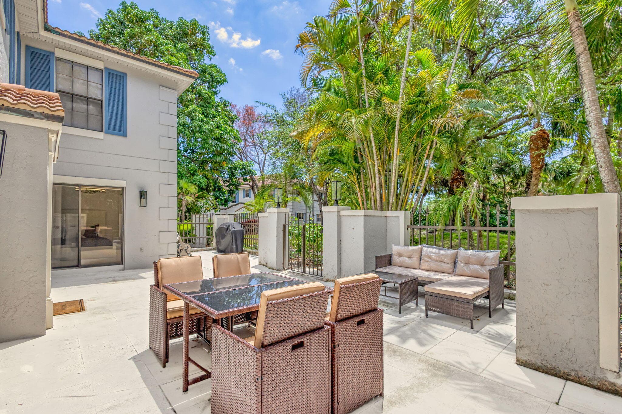 355 Prestwick Circle 4, Palm Beach Gardens, FL 33418 — photo 6 of 64