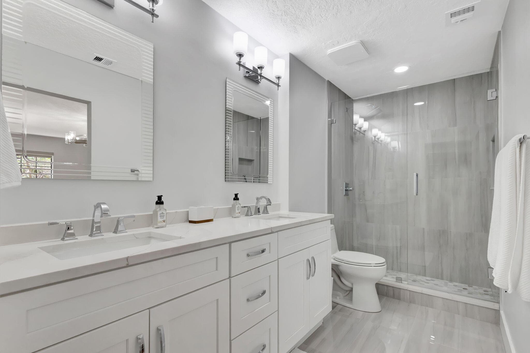 355 Prestwick Circle 4, Palm Beach Gardens, FL 33418 — photo 32 of 64