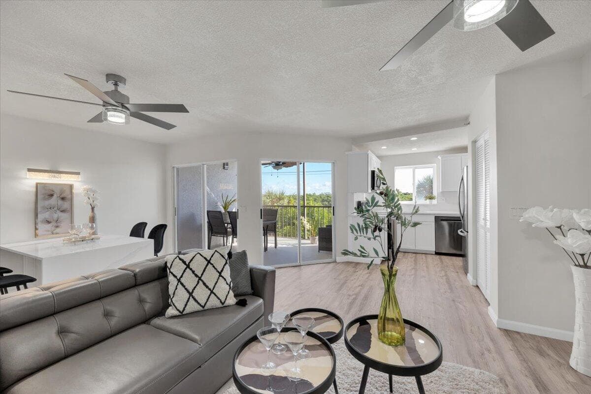 275 Palm Avenue B304, Jupiter, FL 33477 — photo 5 of 27