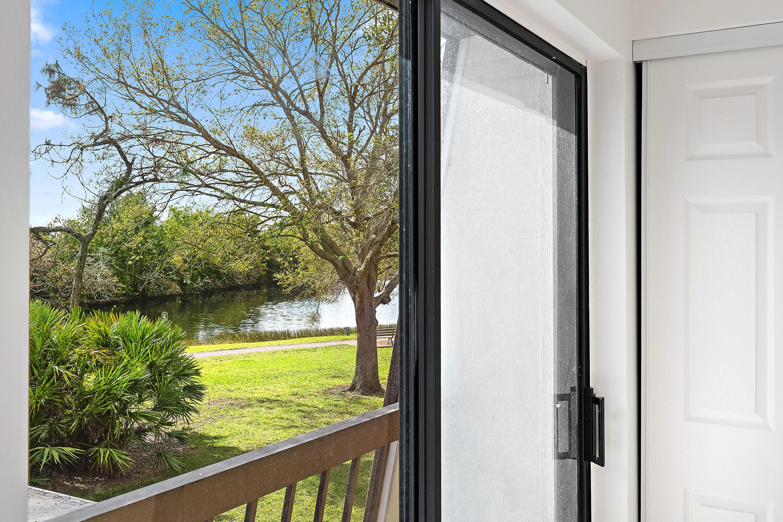 506 5th Terrace, Palm Beach Gardens, FL 33418 — photo 1 of 40