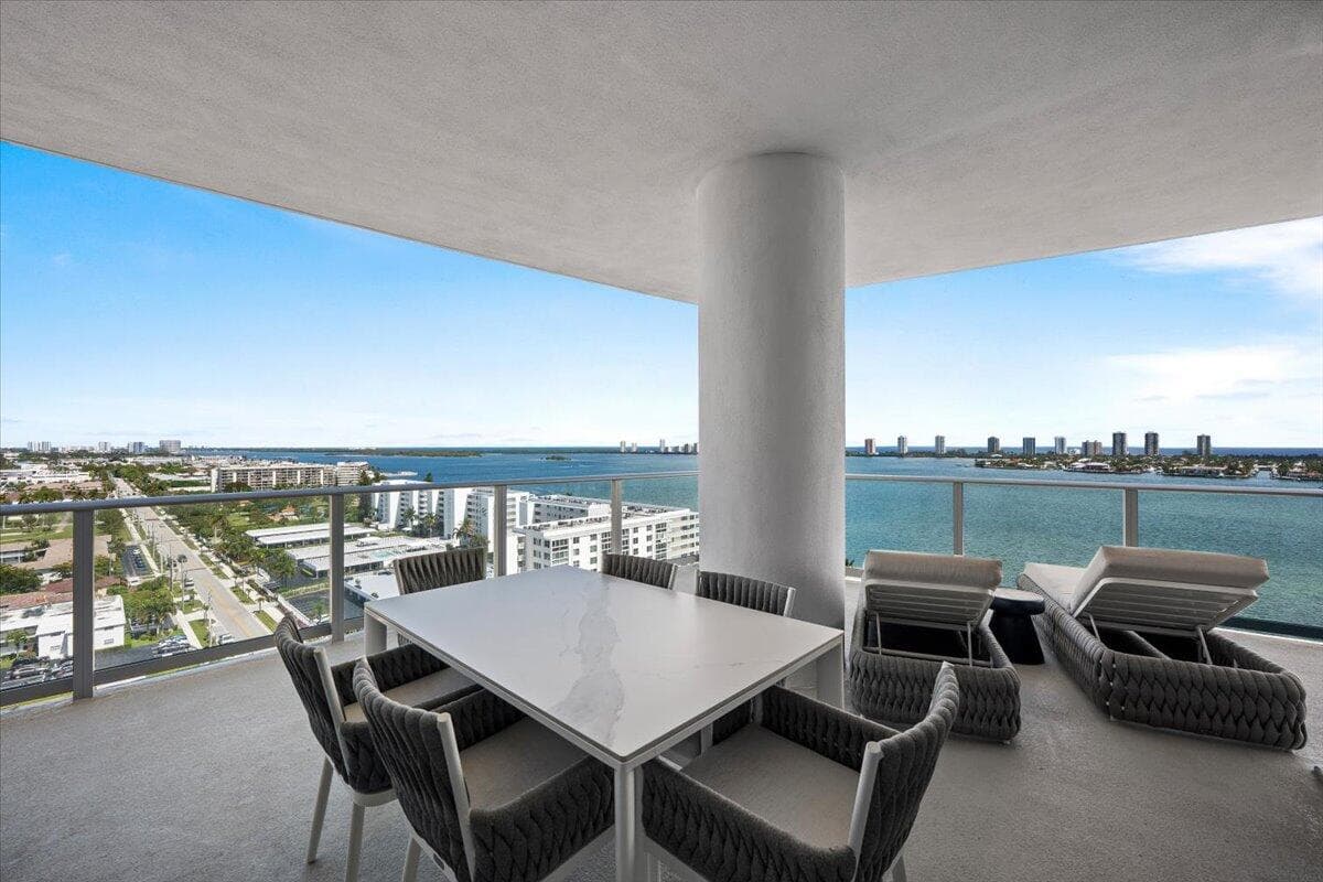 220 Lake Shore Drive 1401, Lake Park, FL 33403 — photo 13 of 70
